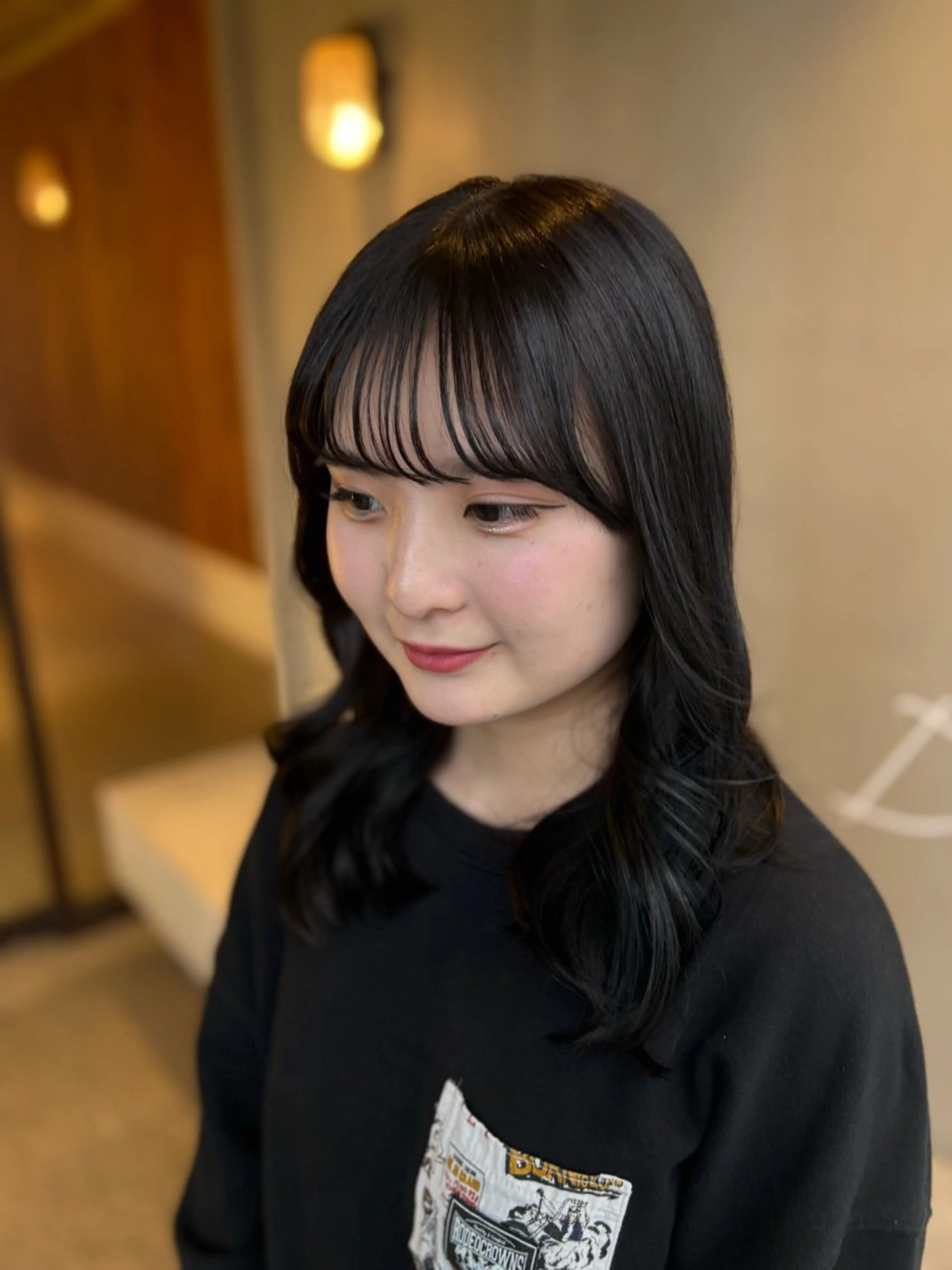 ミディアム カット ヘアカラー 🎀韓国レイヤー/透 明感カラー/airiのヘアスタイル