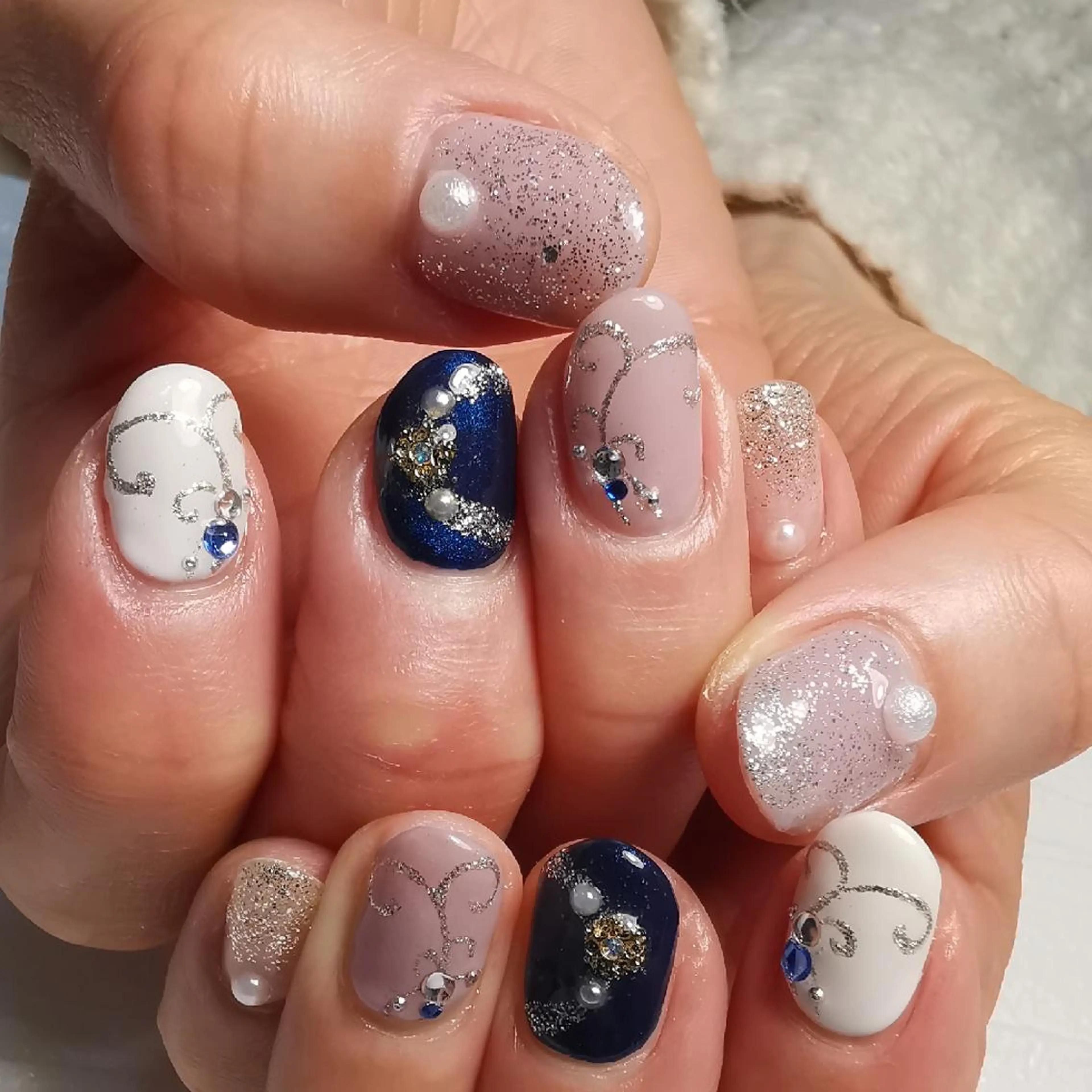 ネイル 持ち込み ハンドネイル reve あやののネイルデザイン