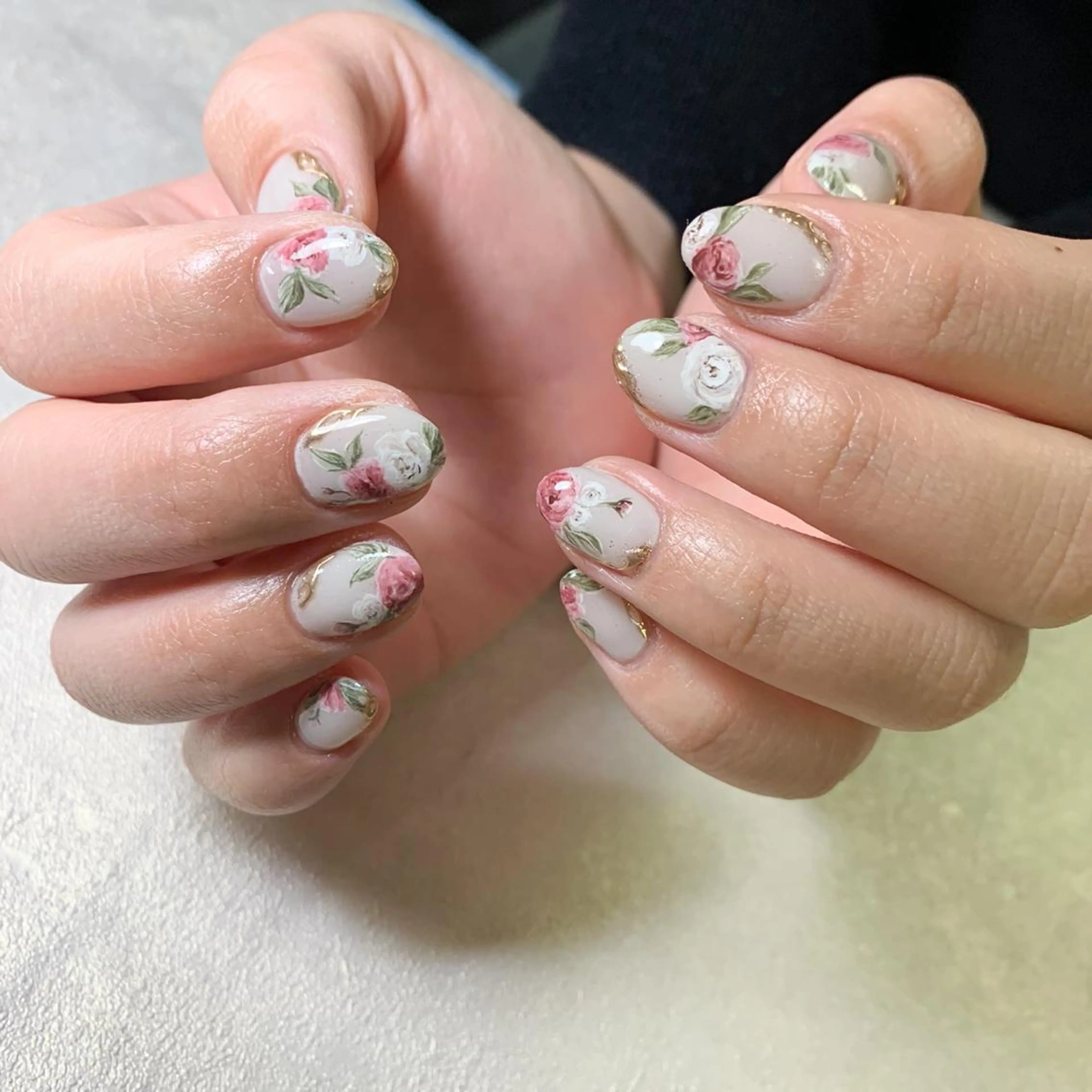 ネイル ハンドネイル FIORITURA aiのネイルデザイン