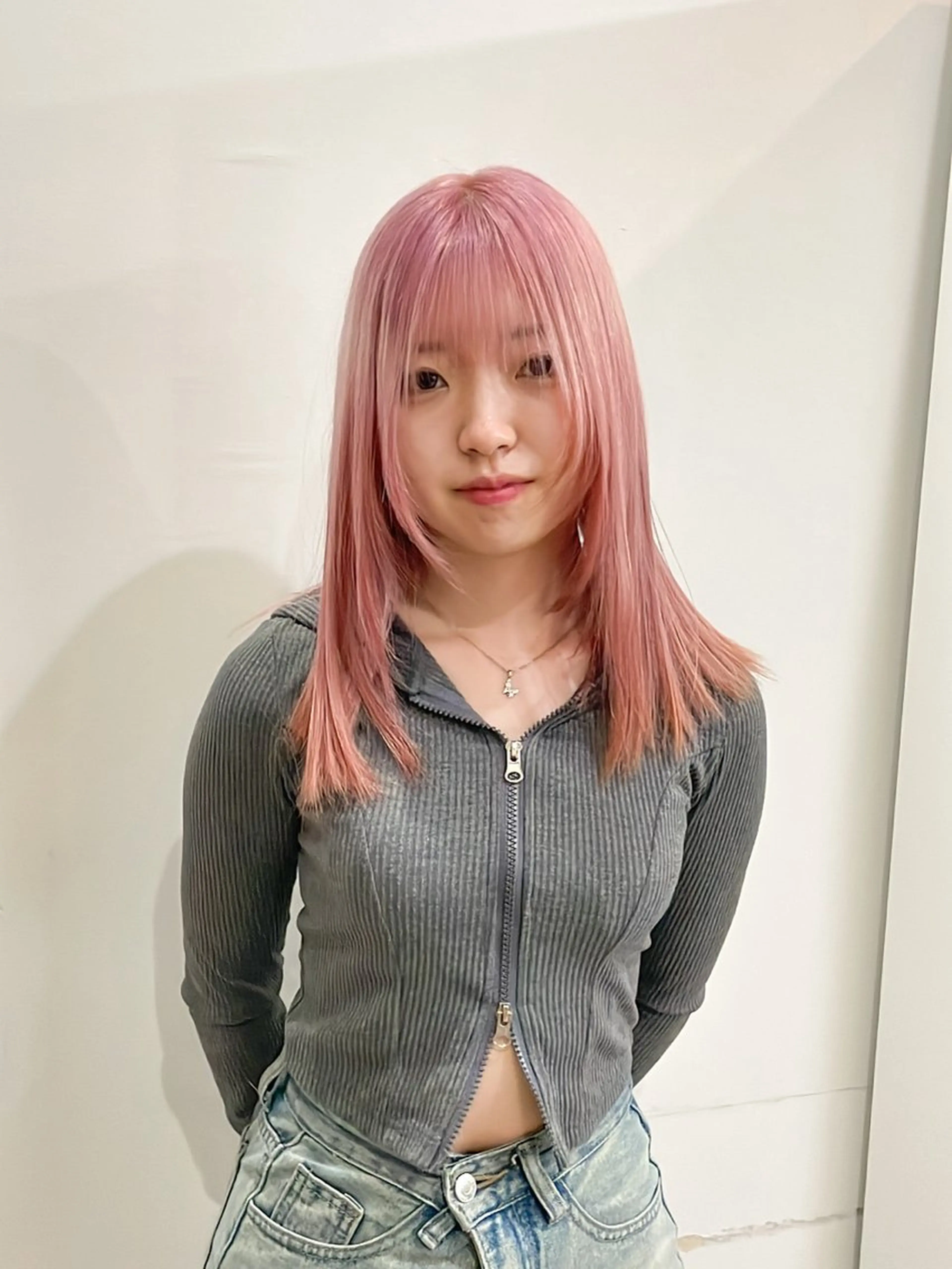 ミディアム カット ヘアカラー レイヤー/ウルフ/ ハッシュカット/そらのヘアスタイル