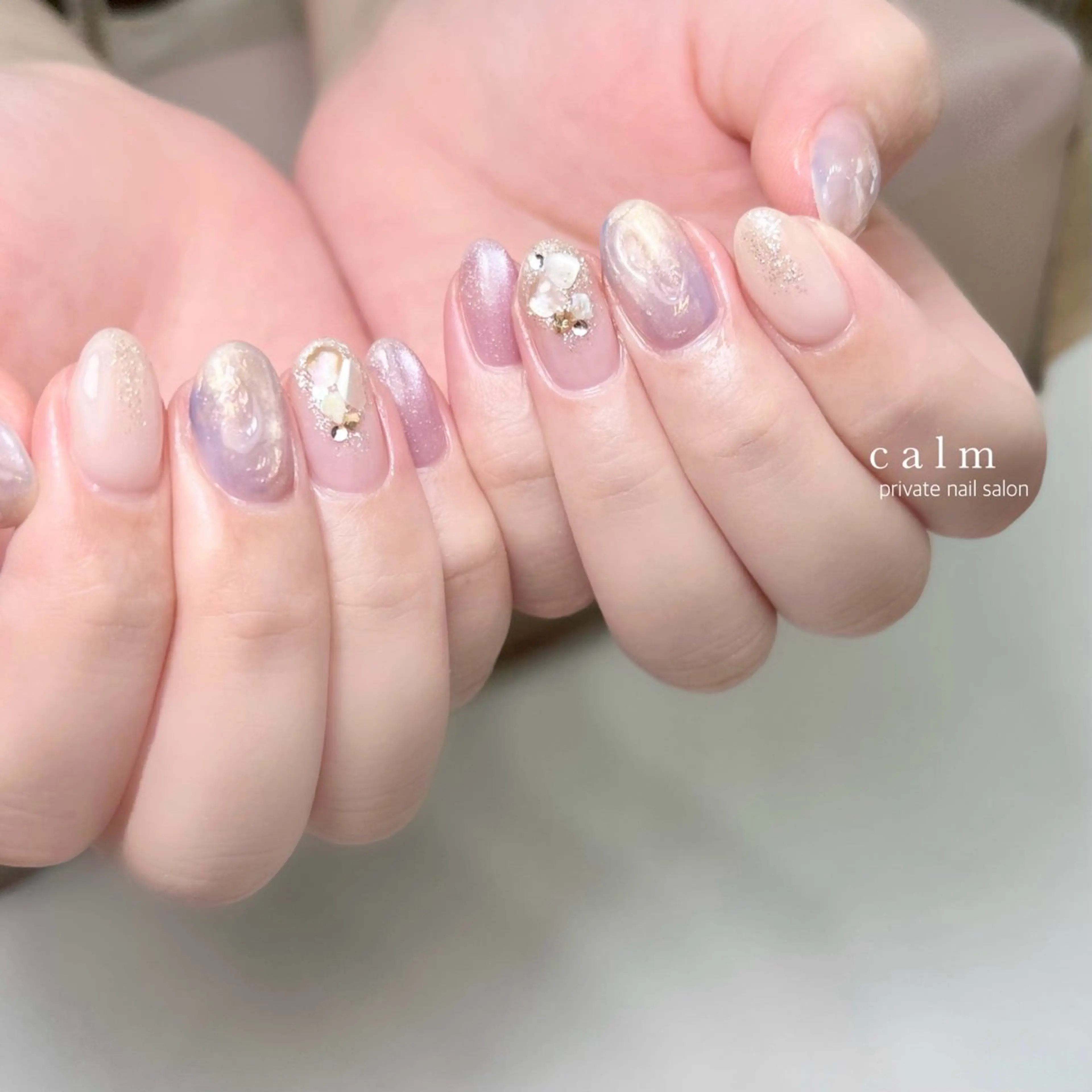 ネイル ハンドネイル calm 〔ｶｰﾑ〕のネイルデザイン