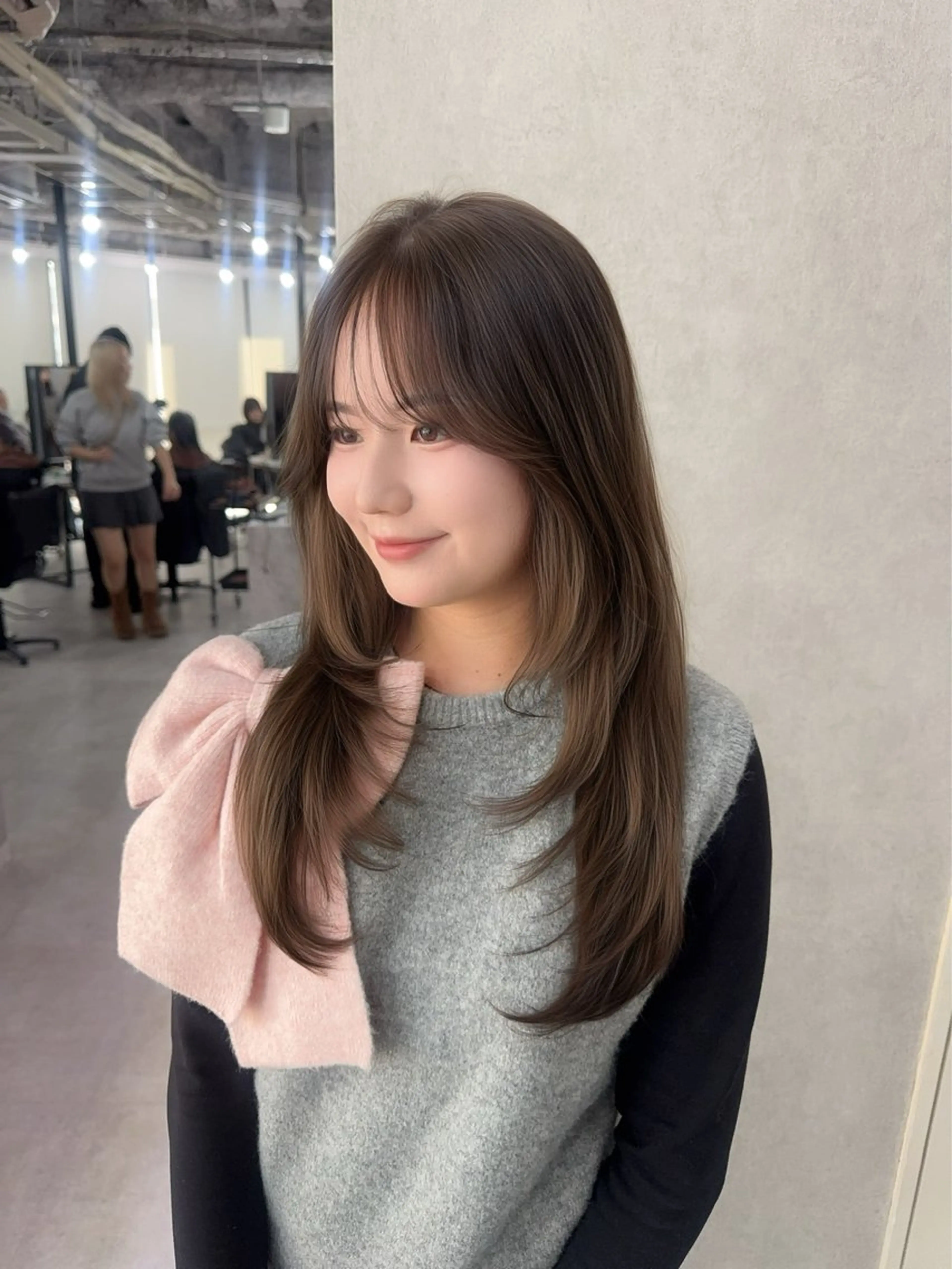 ロング カラー ベージュカラー ブリーチ ブラウンカラー ショコラブラウン ショコラグレージュ カット ヘアカラー トリートメント 赤み無し柔らかカラー 【梅田】madokaのヘアスタイル