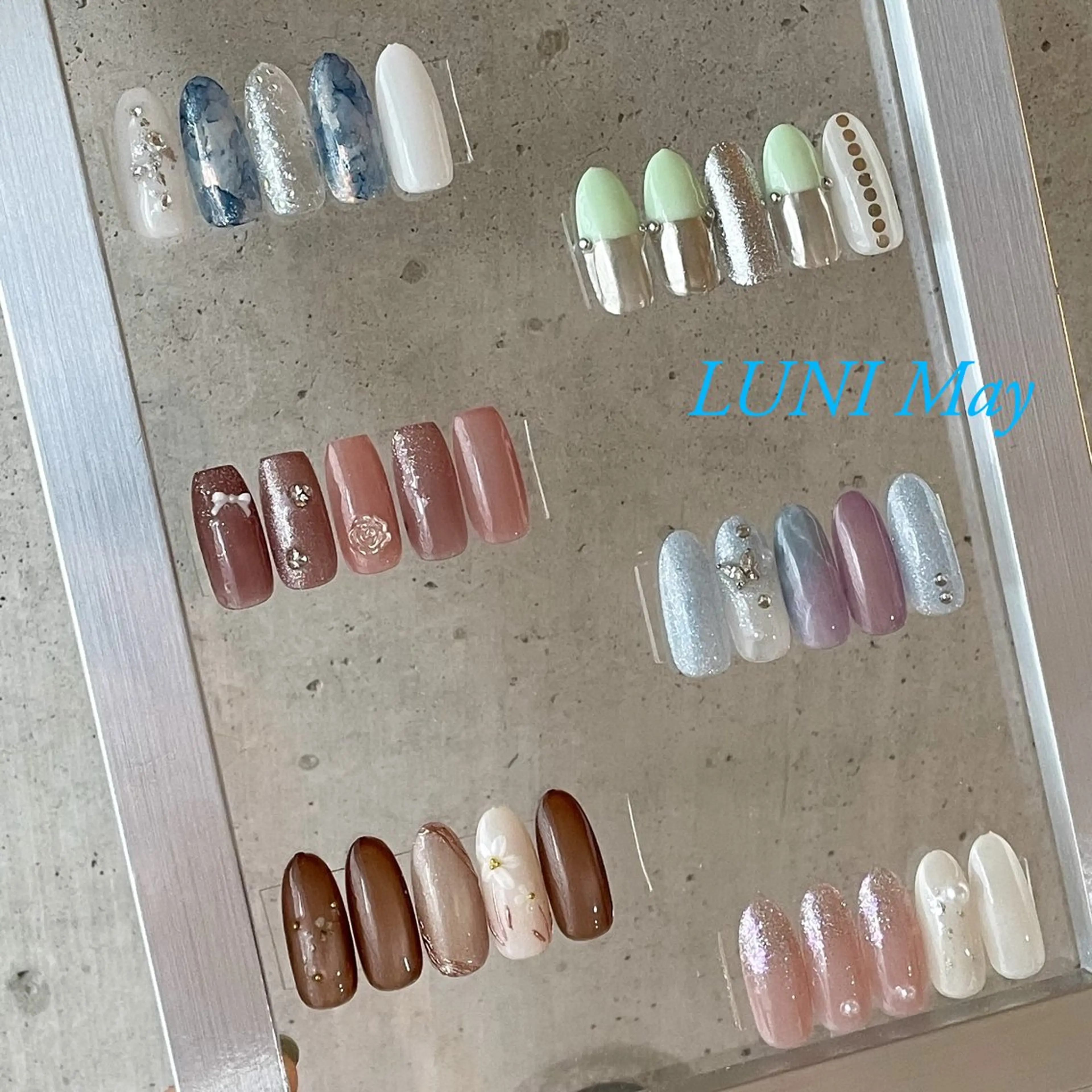 《人気!今月限定価格🌷》毎月変わる季節のLUNIデザイン♡/オフ込み/カラー/パーツ変更できます【写真下段menu】の写真