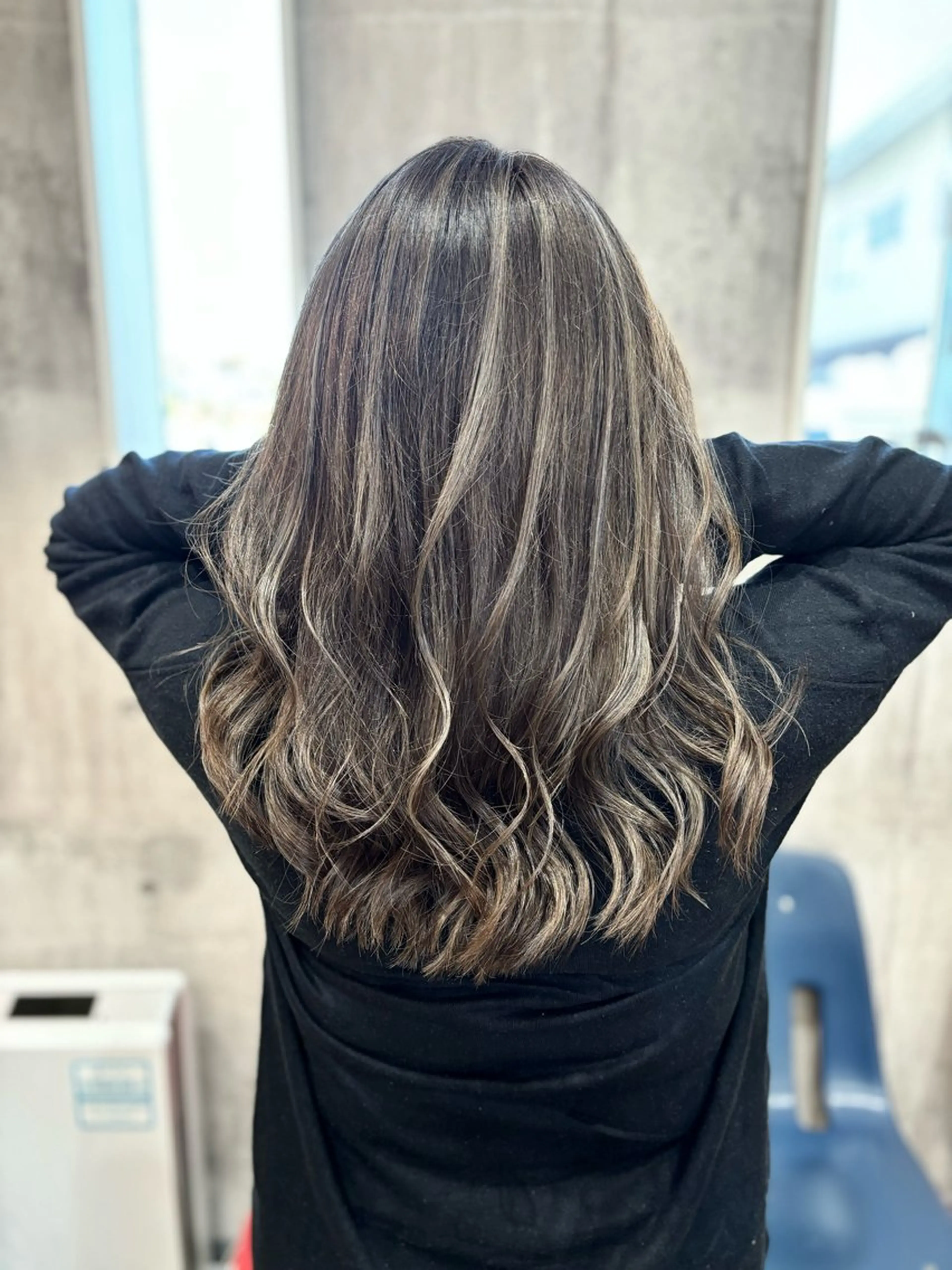 セミロング カット ヘアカラー yoshihara yuukiのヘアスタイル