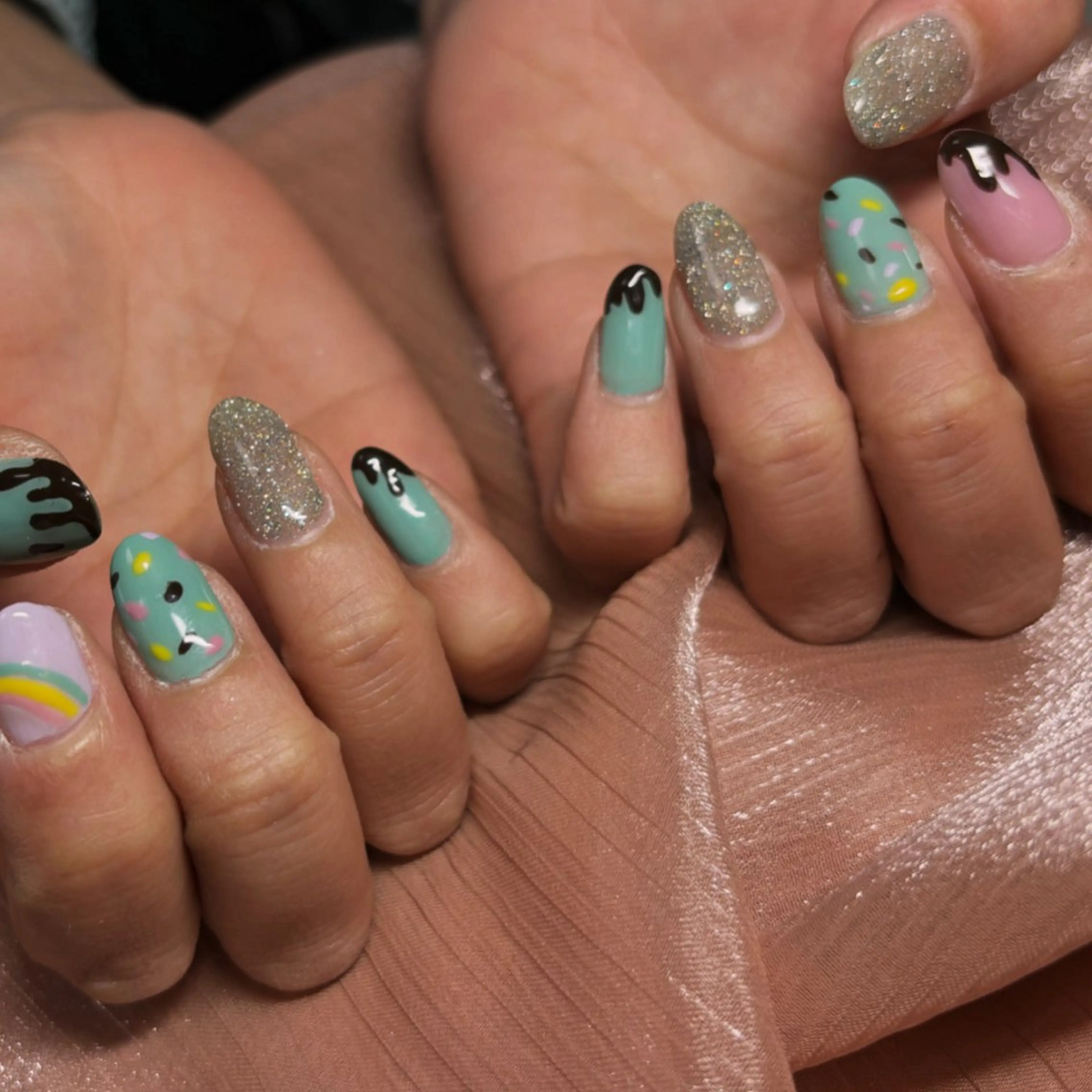 ネイル BeautifulA 🌈🍭💜のネイルデザイン