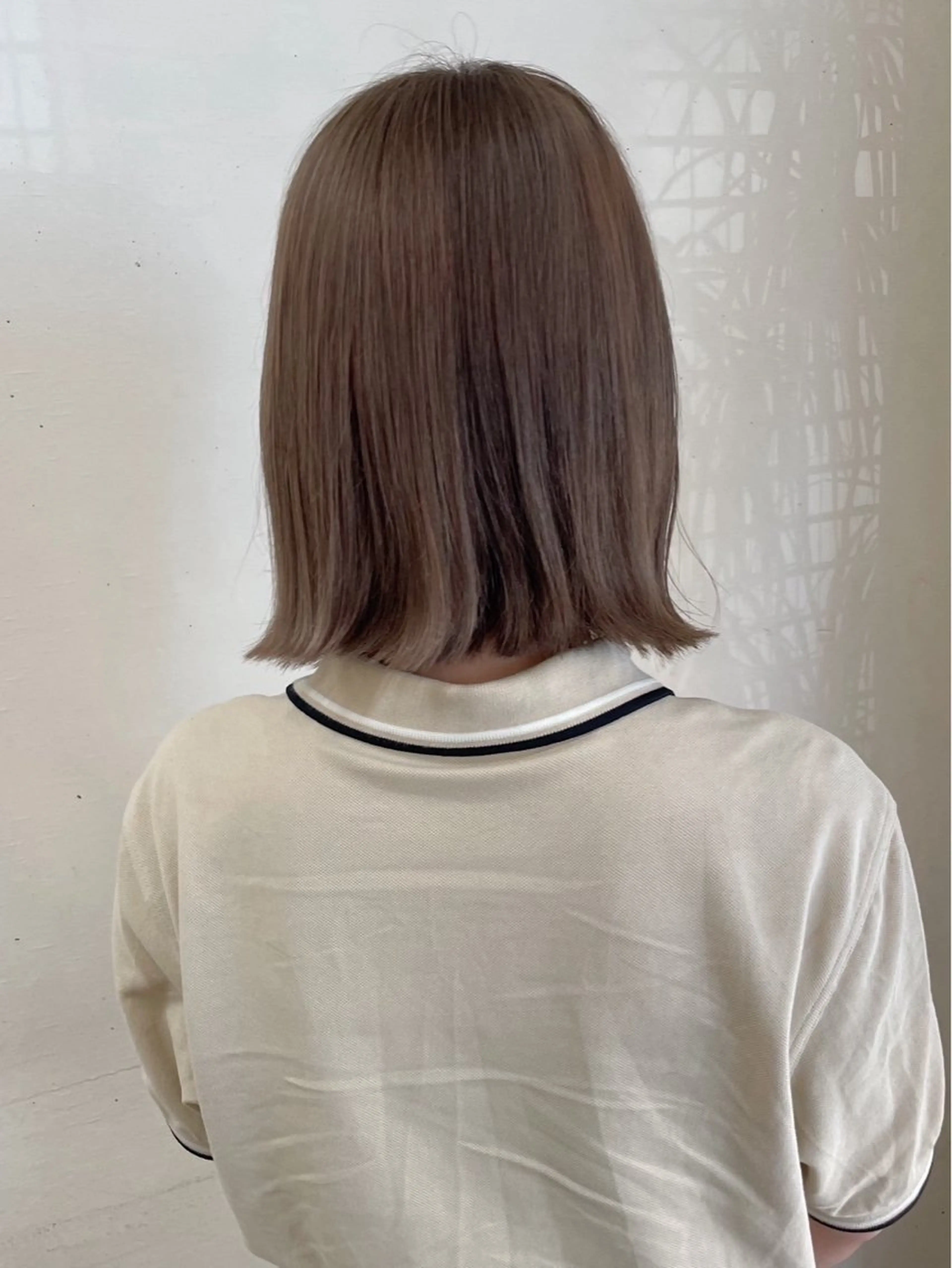 ショート アッシュ 佐藤 玲音のヘアスタイル