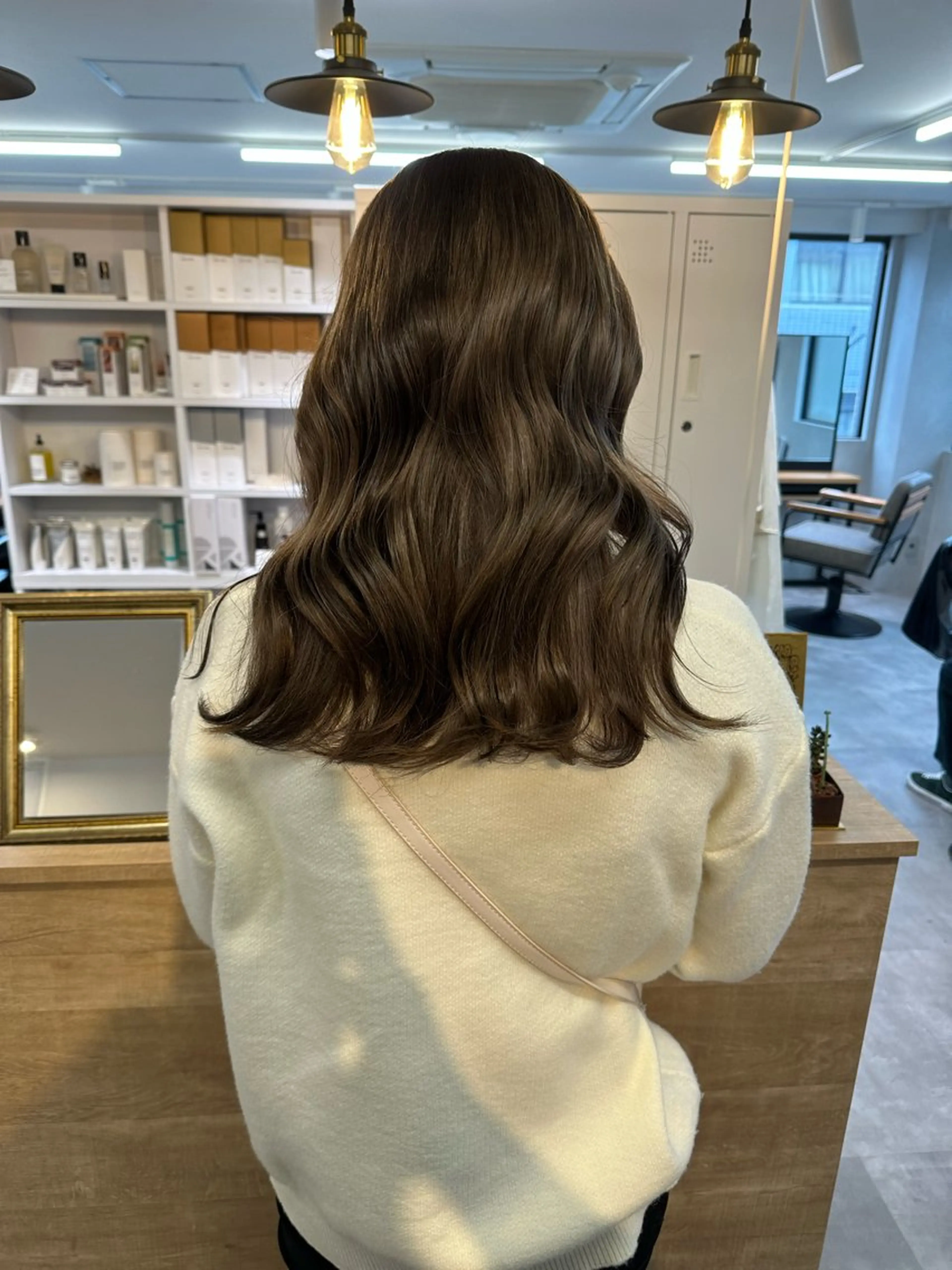 ロング カラー 谷山 葵のヘアスタイル