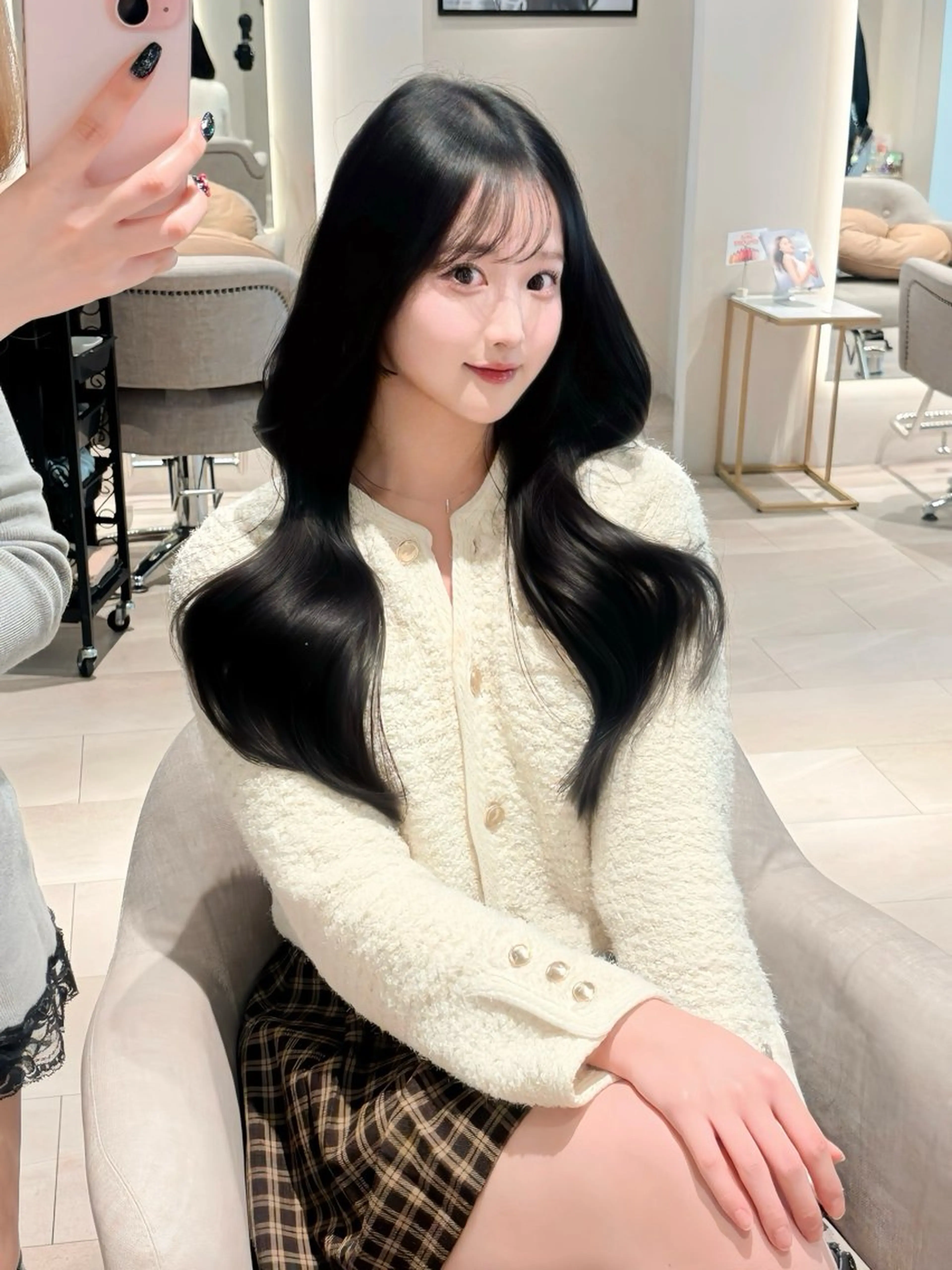 ロング くびれヘア 韓国風ヘア レイヤーカット レイヤーカット/ 透明感カラー🤍楓のヘアスタイル