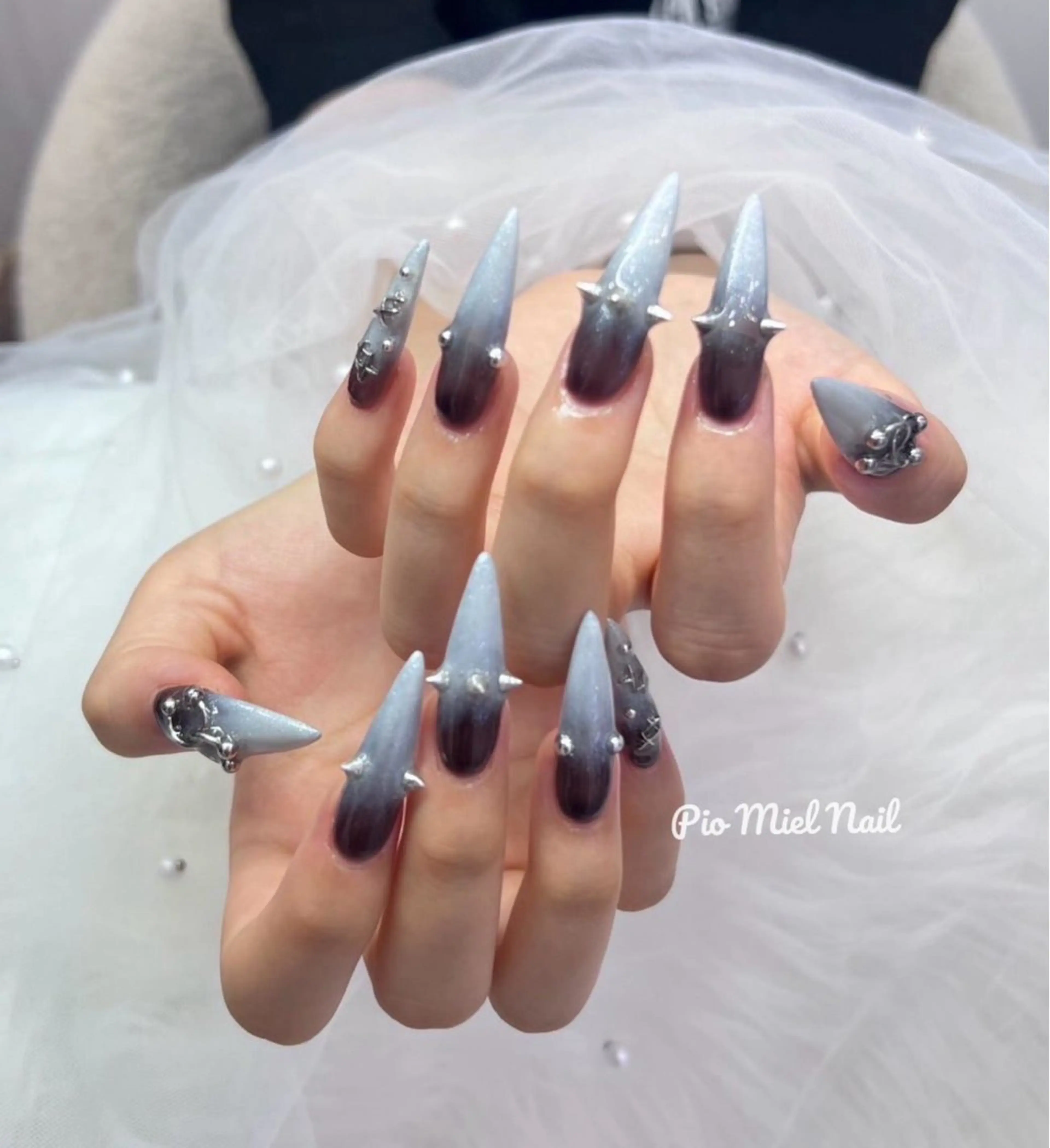 ネイル アートネイル ジェルネイル グラデーション ロングネイル パラジェル ハンドネイル momo 長さだしのネイルデザイン