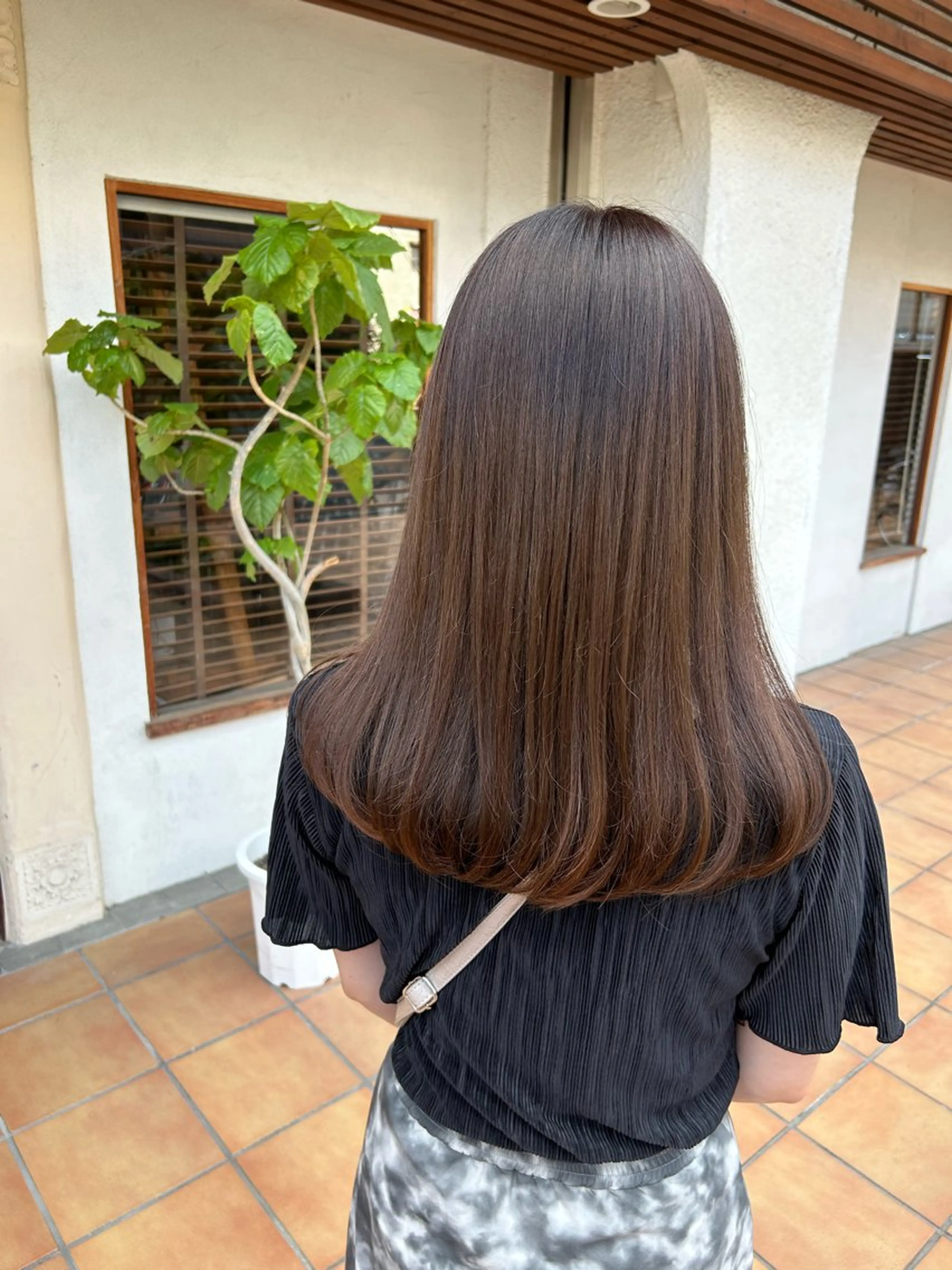 セミロング カラー putri 川邉 優花のヘアスタイル