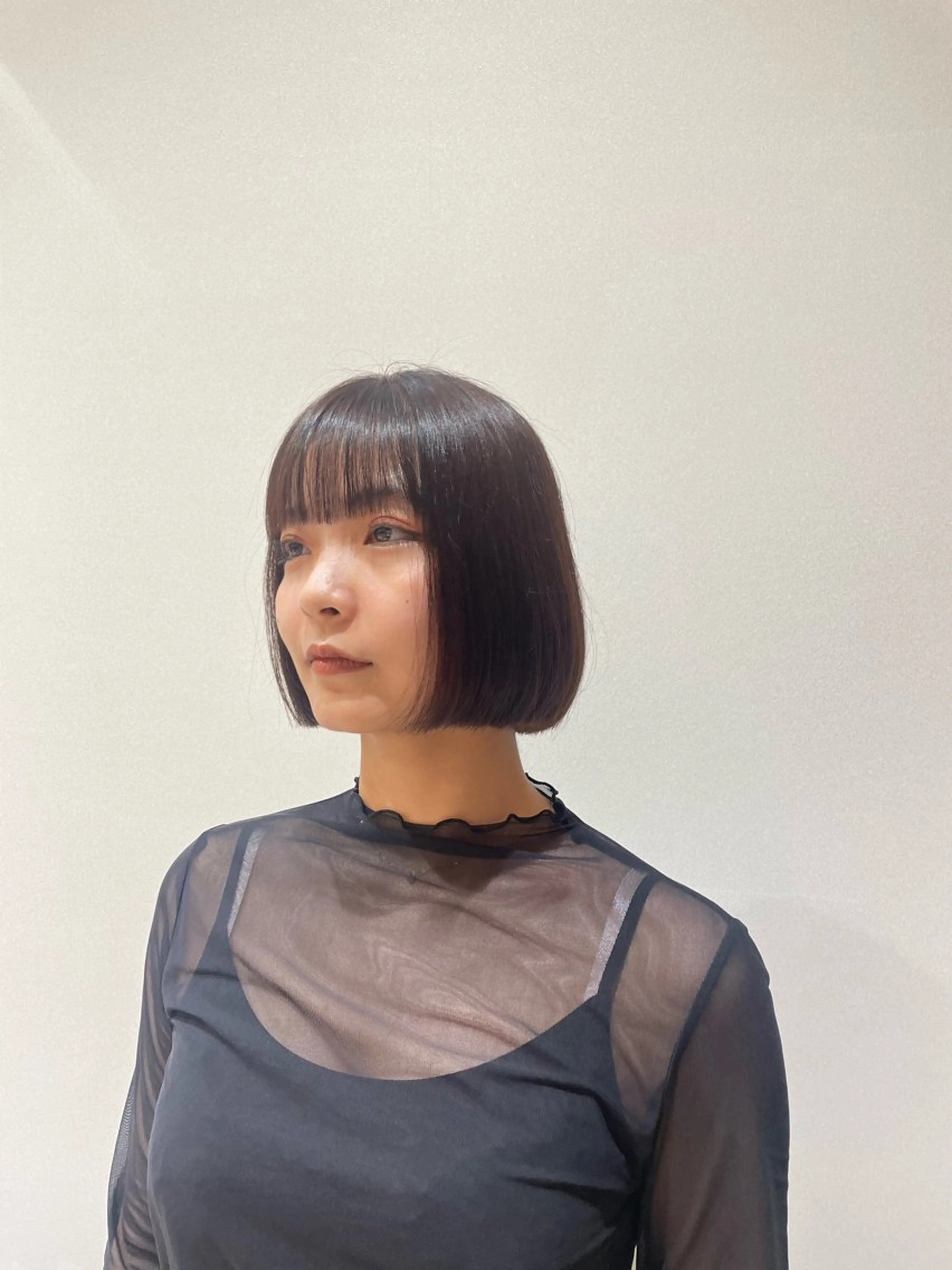 ショート 切りっぱなしボブ ボブ ストレート/カラー ゆづきのヘアスタイル