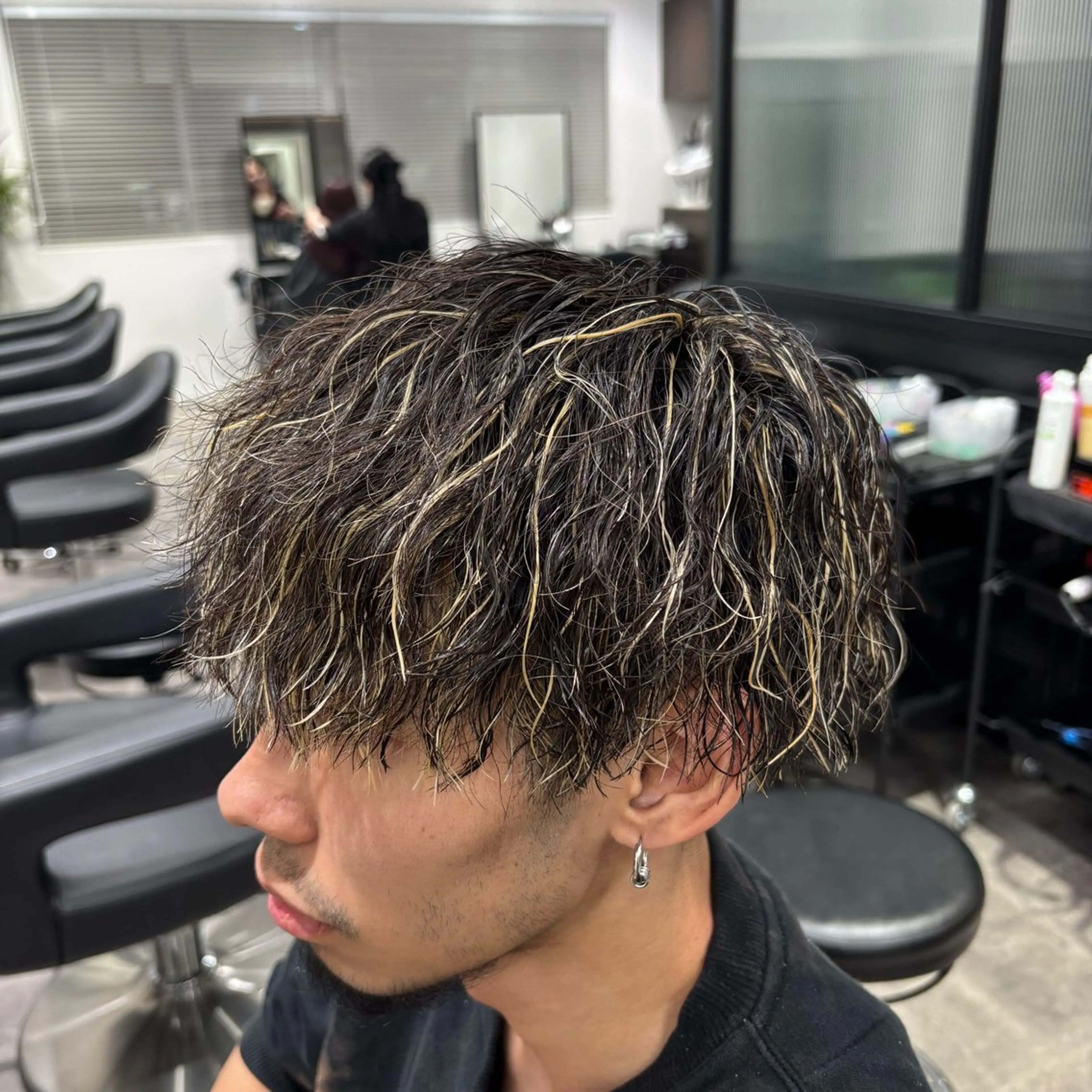 メンズ カット ヘアカラー パーマ 🪽直毛男子の救世主 🪽フェザーパーマのヘアスタイル