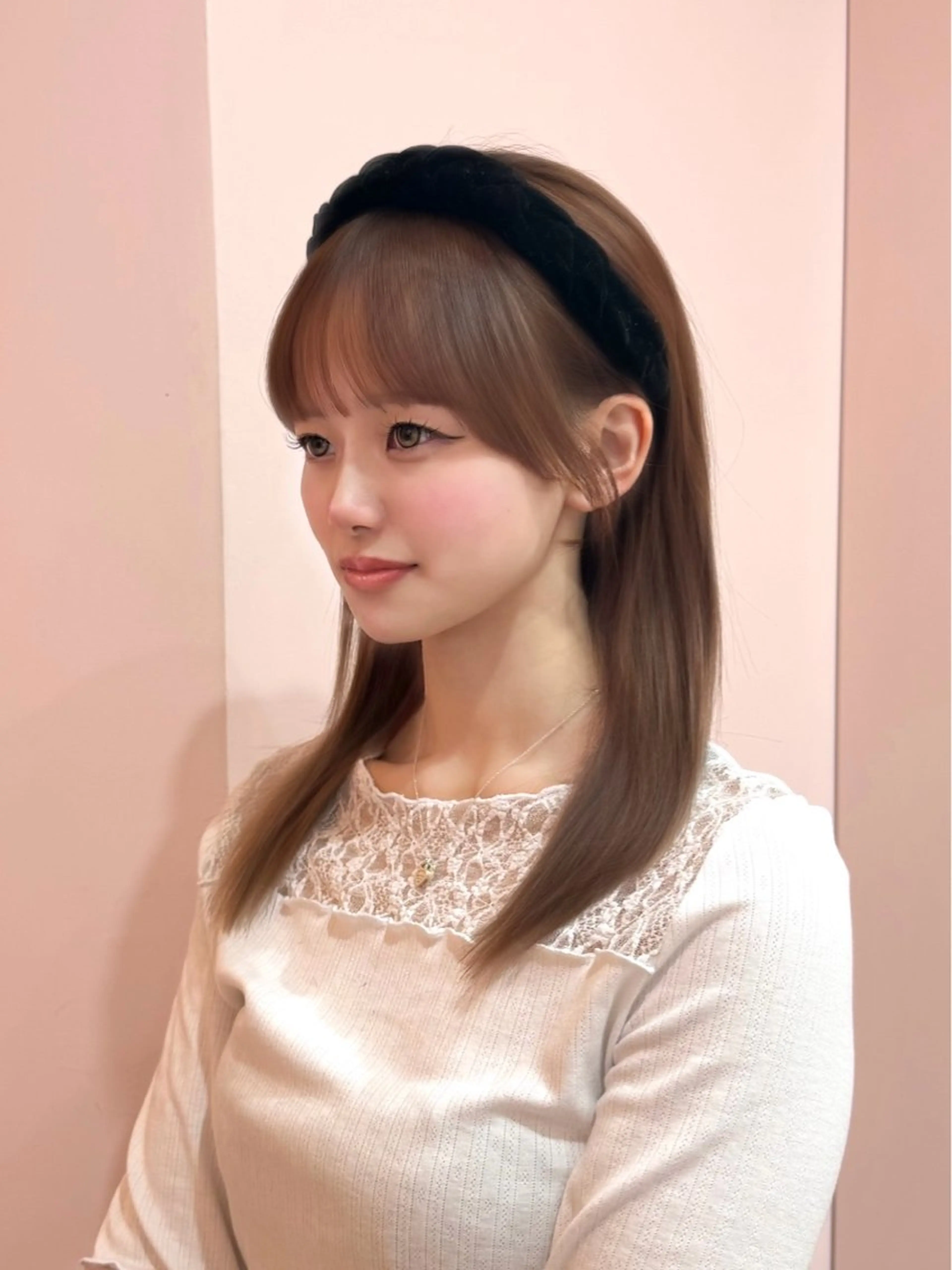 セミロング カラー ベージュカラー ブリーチ ブラウンカラー チョコレートブラウン 透明感カラー カット ヘアカラー 渋谷/韓国ヘア/ 顔まわり♡Ayakaのヘアスタイル