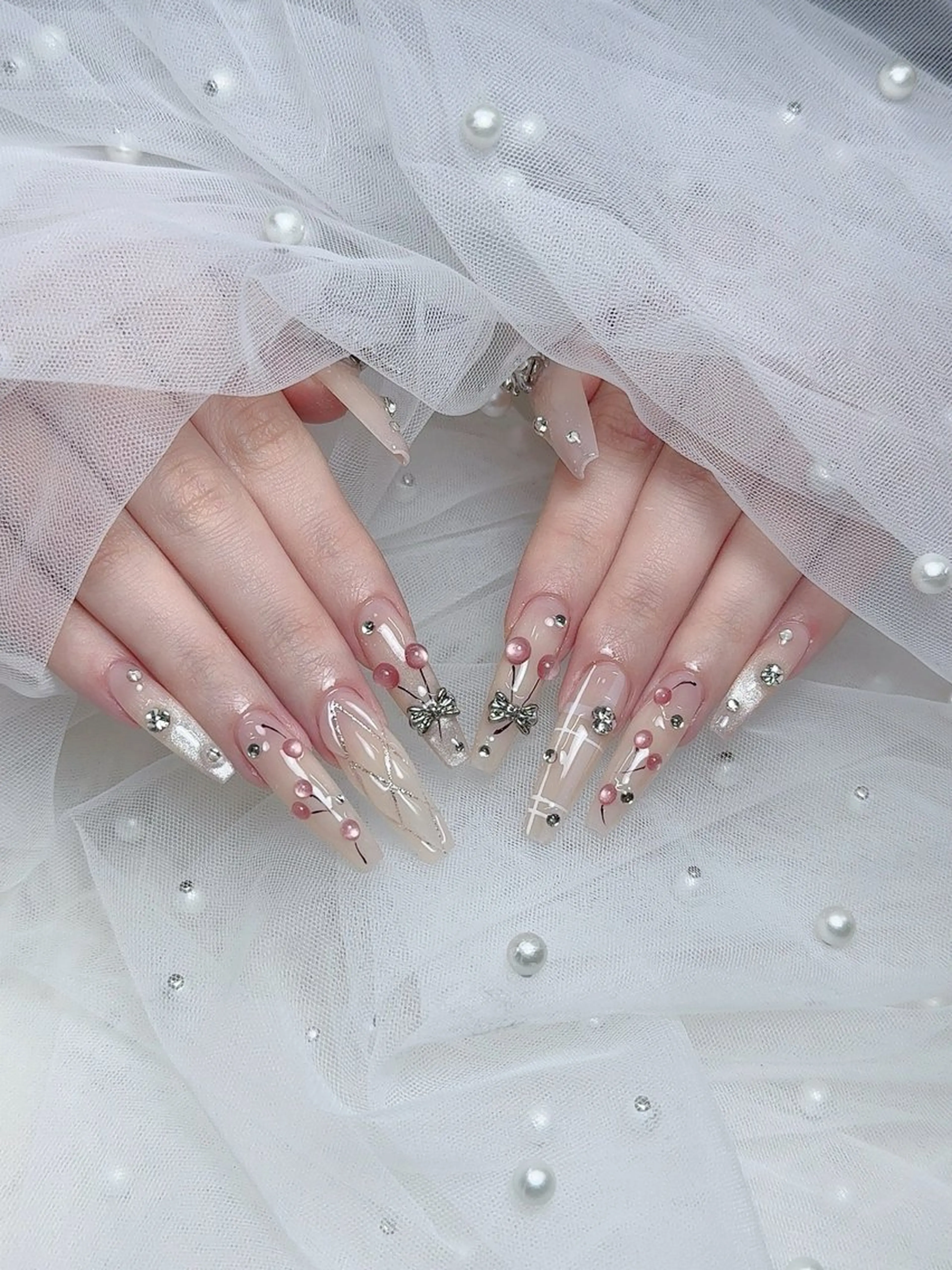 ネイル ハンドネイル ENsalon akiのネイルデザイン