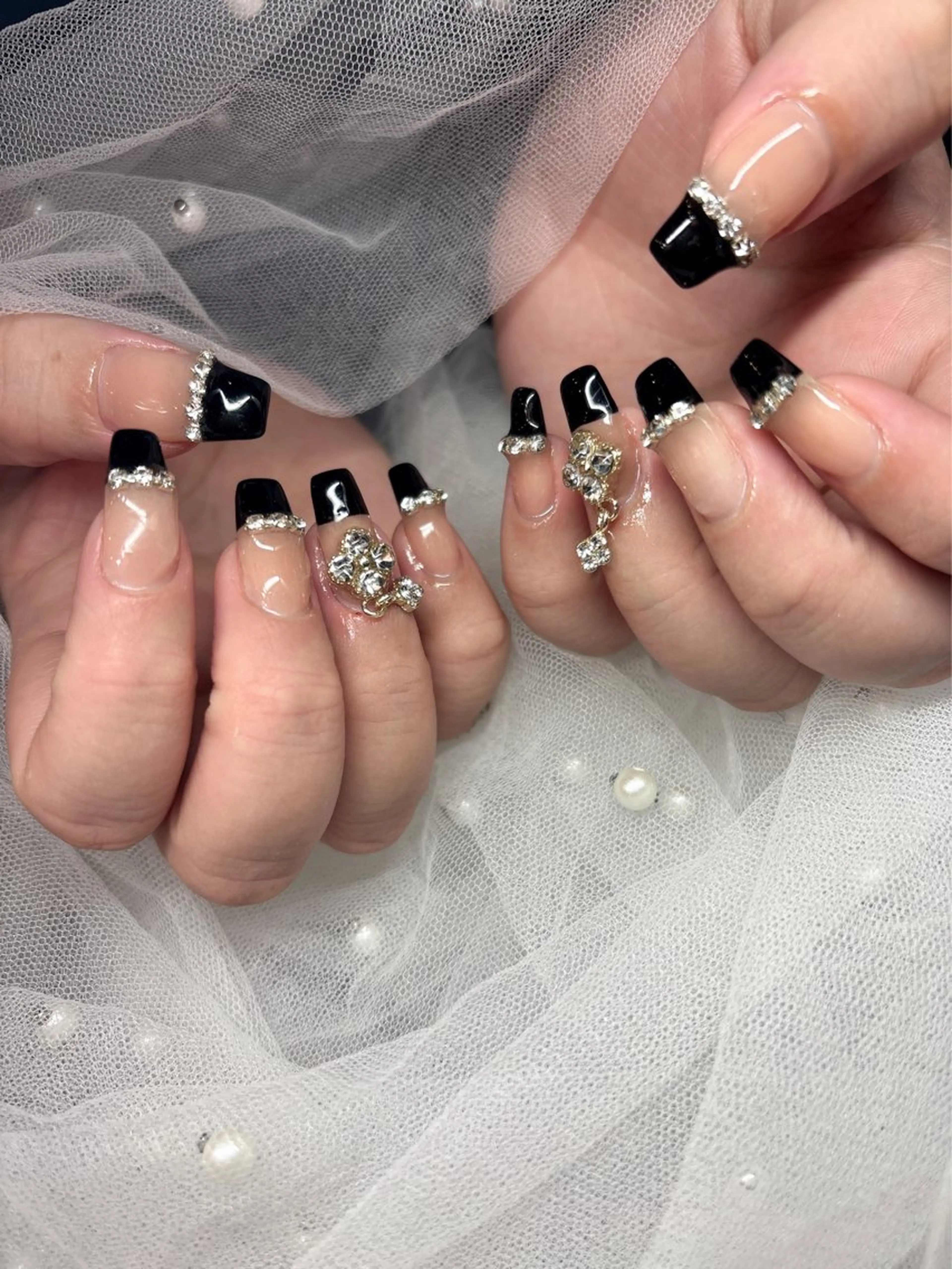 ネイル マグネットネイル バレンタイン ワンホンネイル ハンドネイル happiness nailのネイルデザイン