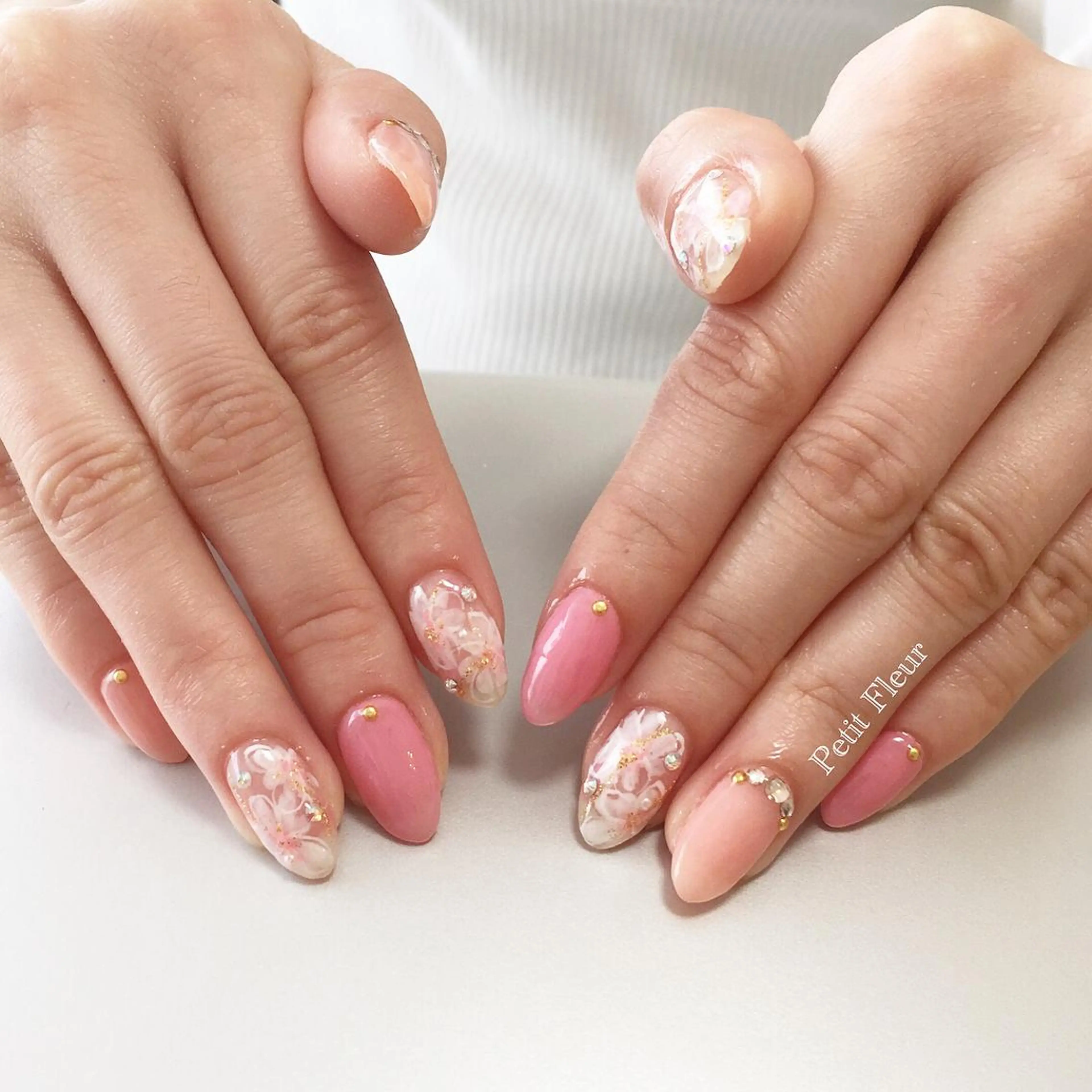 ネイル アートネイル 春ネイル 青柳 亜梨奈のマツエク・マツパデザイン