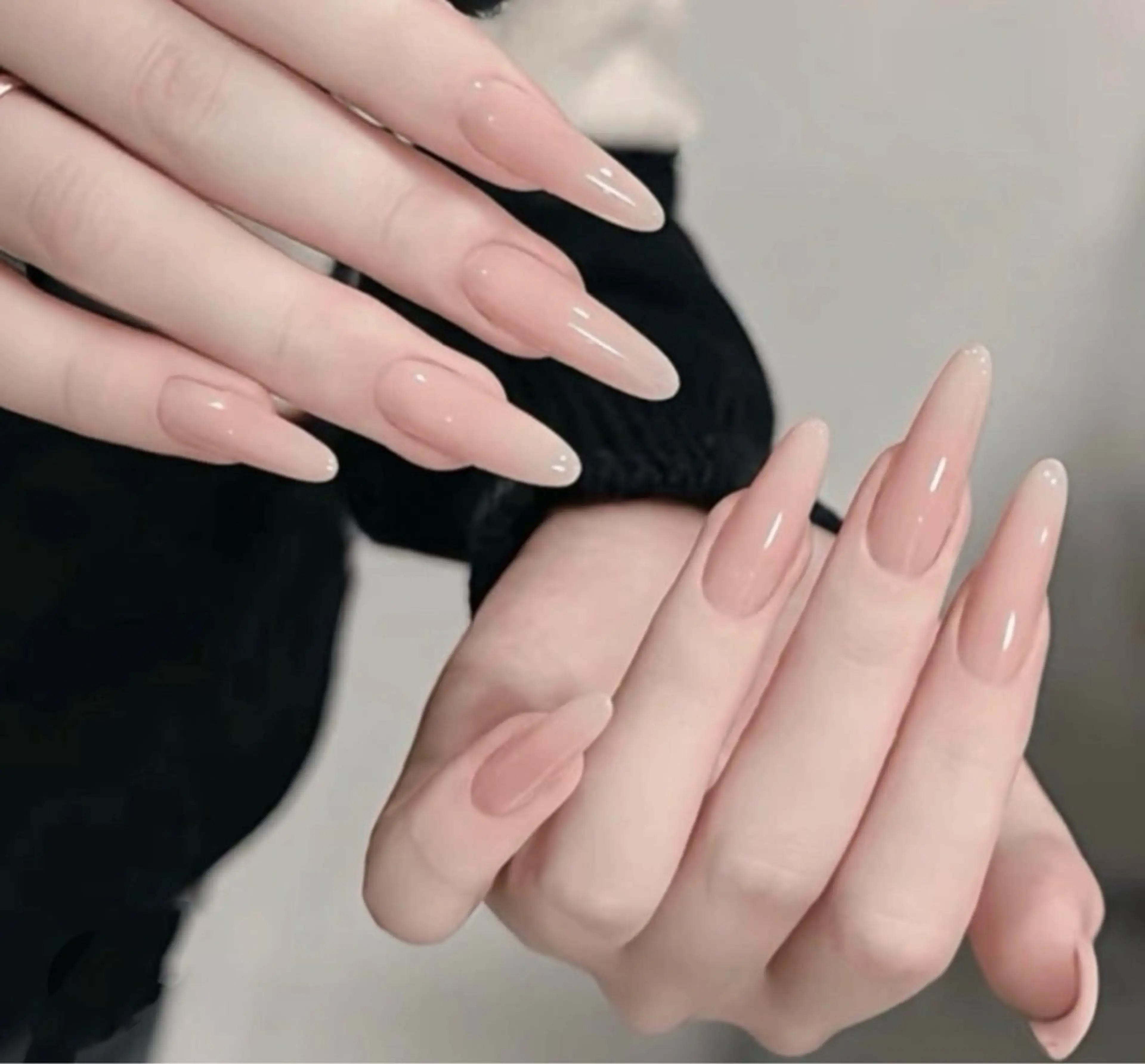 💅チップ長出しネイルワンカラー／ラメグラデション💅の写真