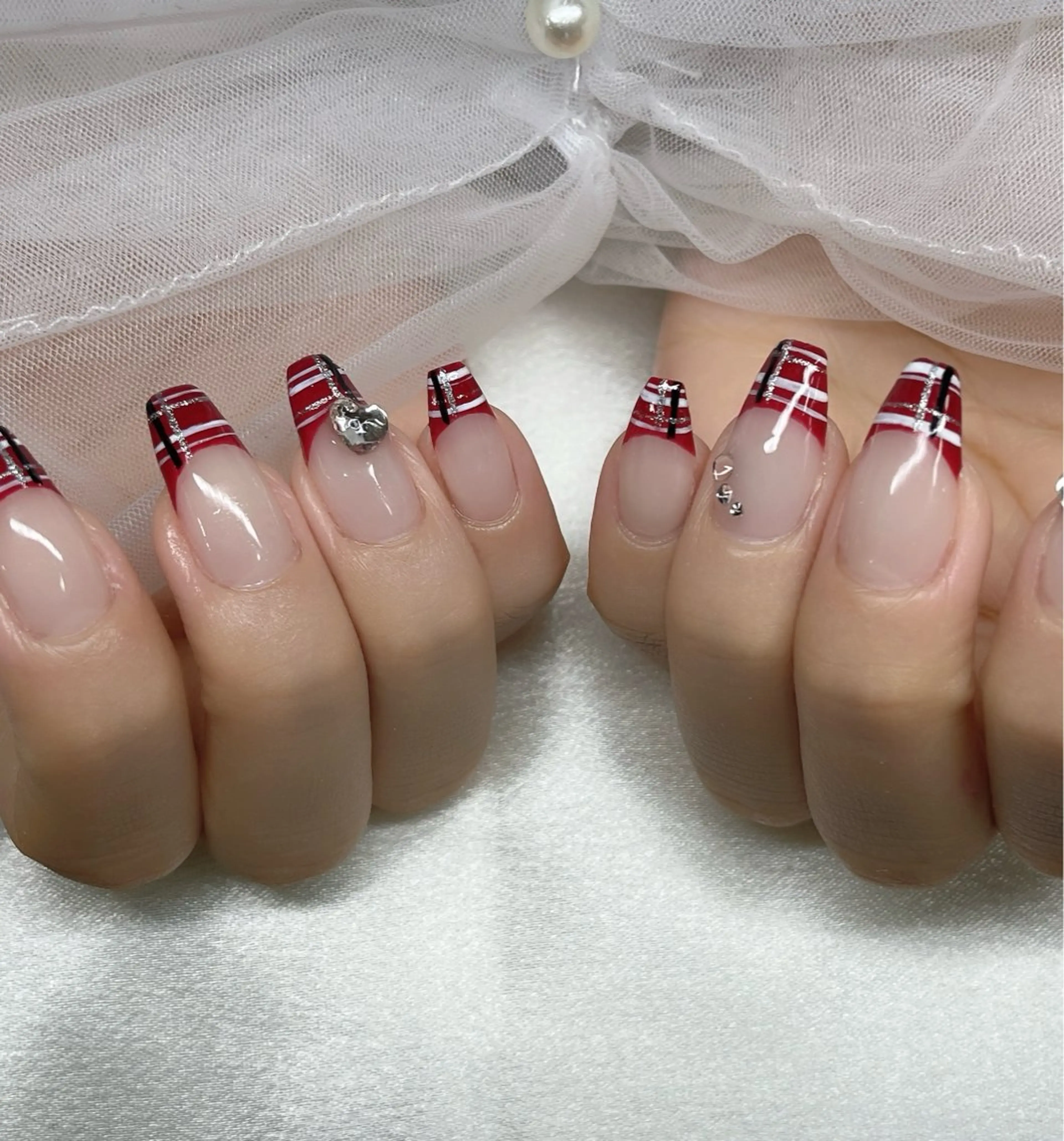 ネイル ハンドネイル YOLO NAILのネイルデザイン