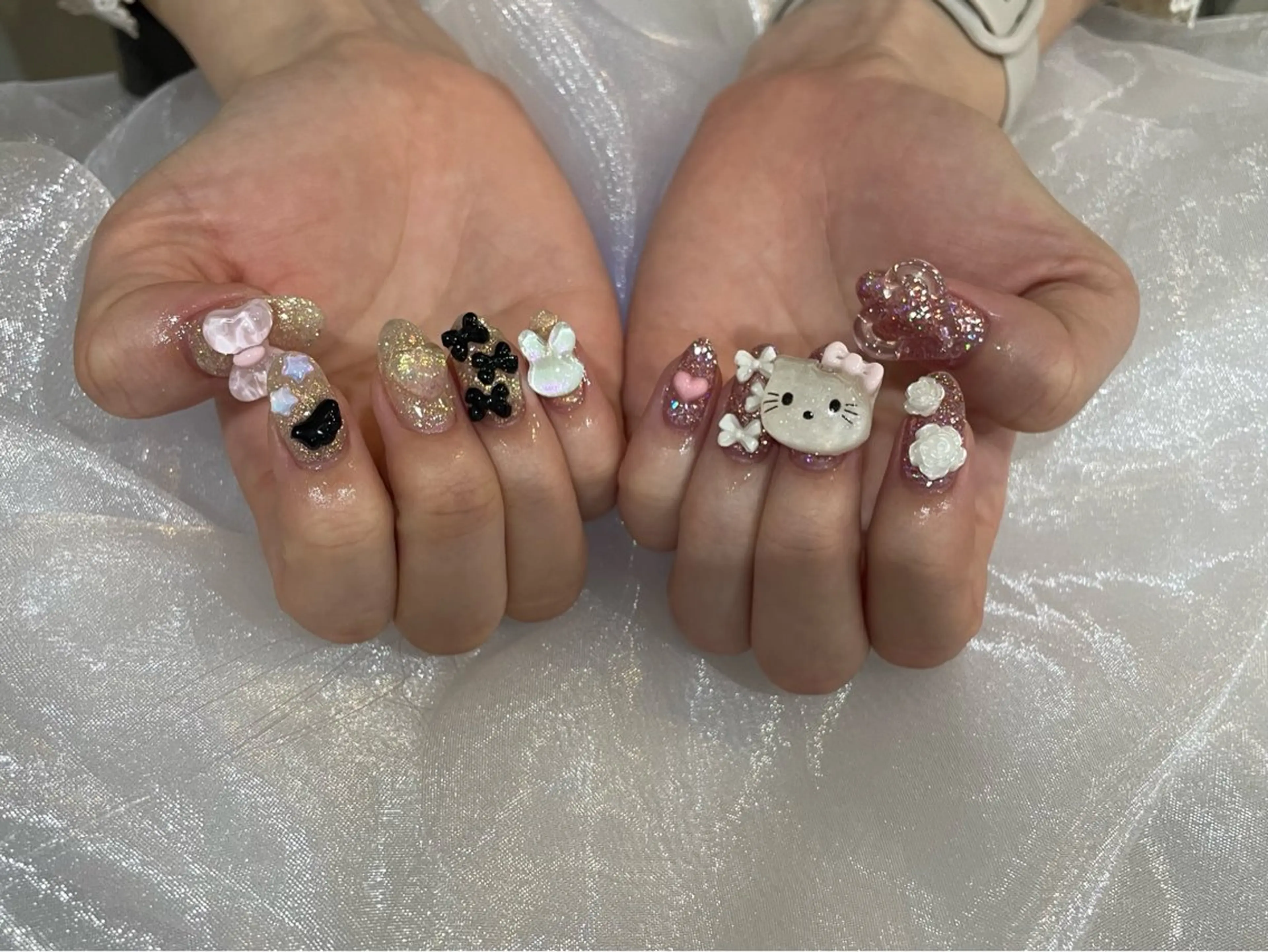ネイル ハンドネイル ハンドケア amiLe 🎀yuunaのネイルデザイン