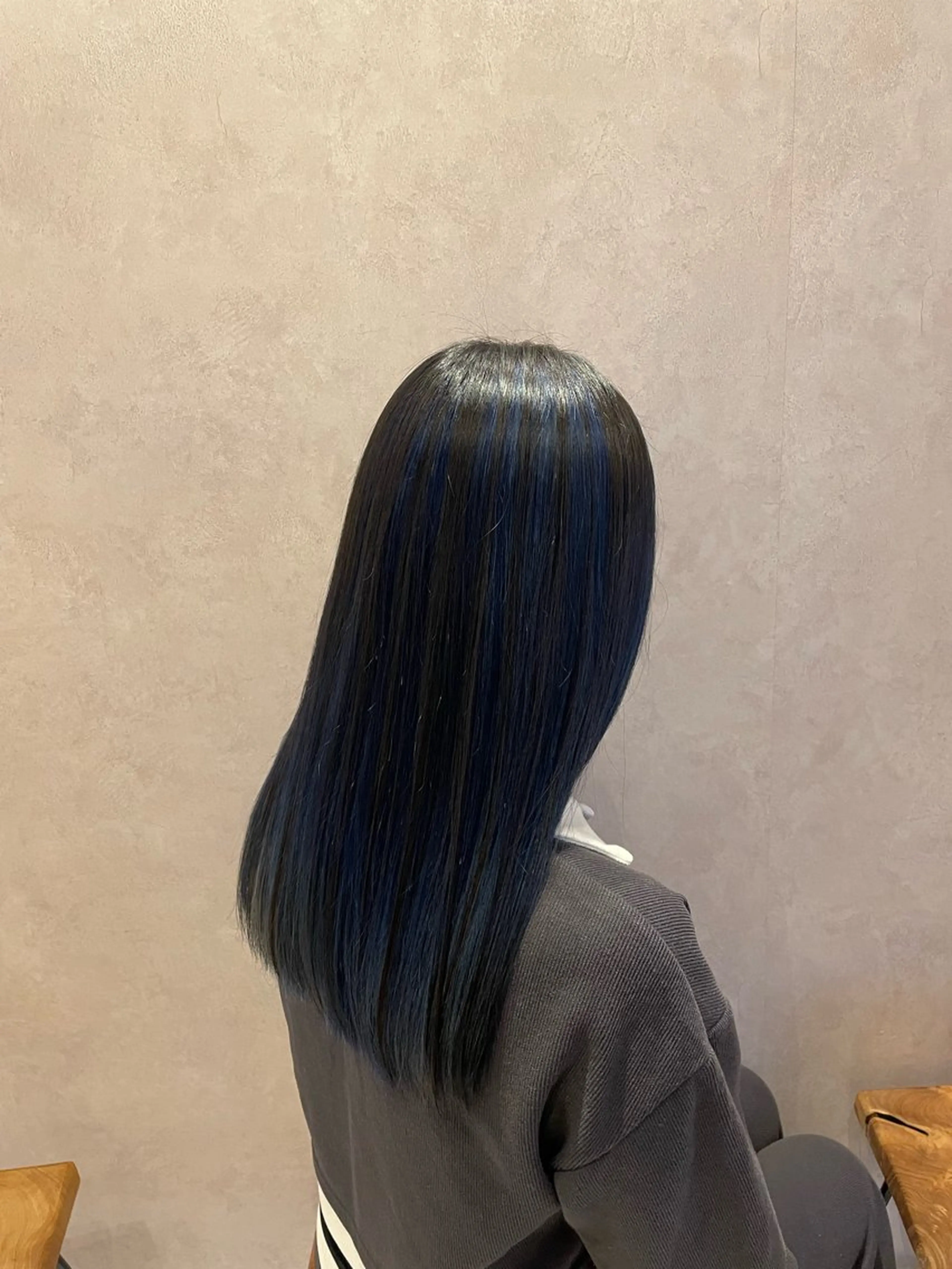 カラー デザインカラー 伊藤 未夢のヘアスタイル