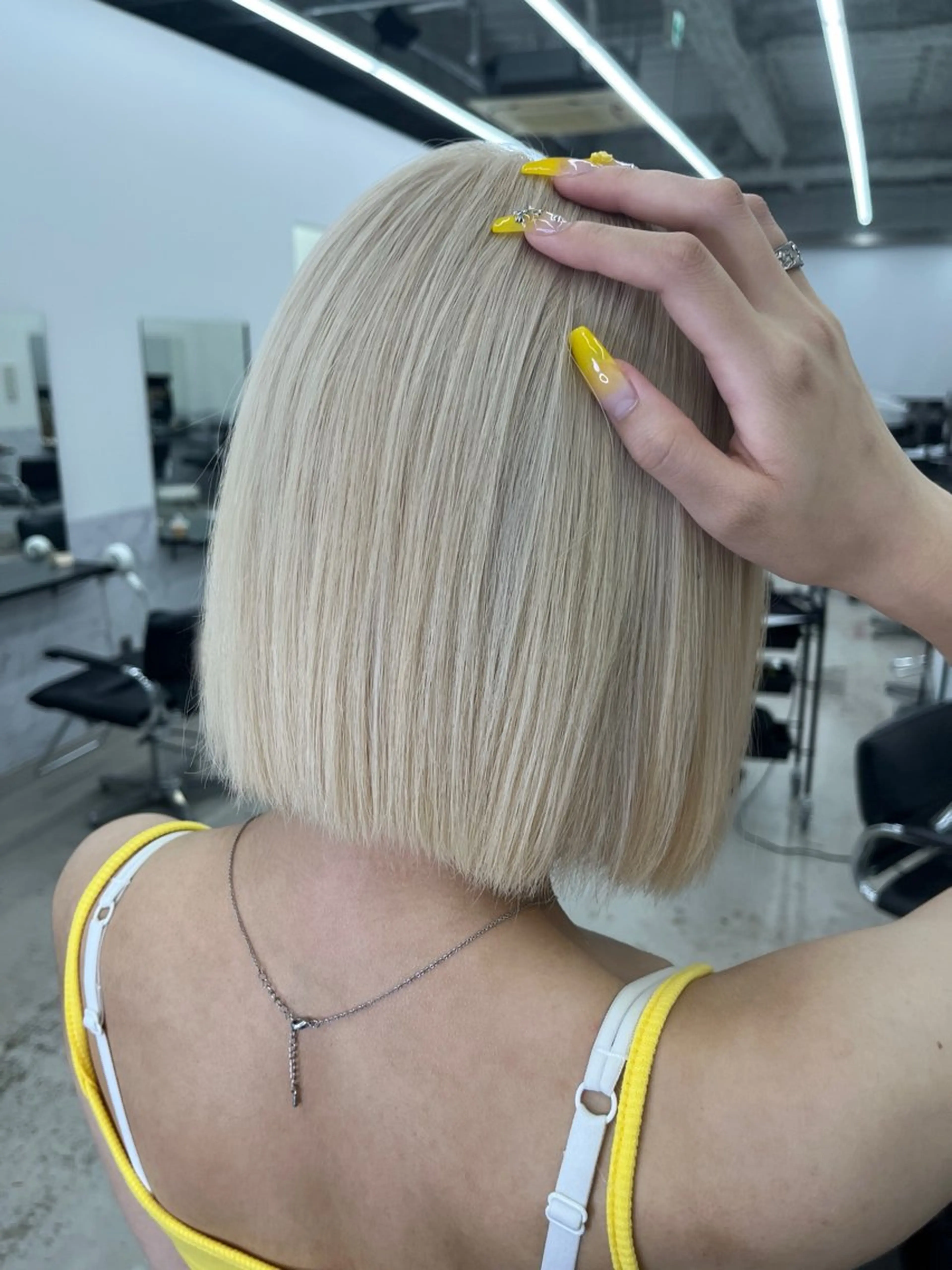 カラー ブリーチ ケアブリーチ 田中 莉香のヘアスタイル