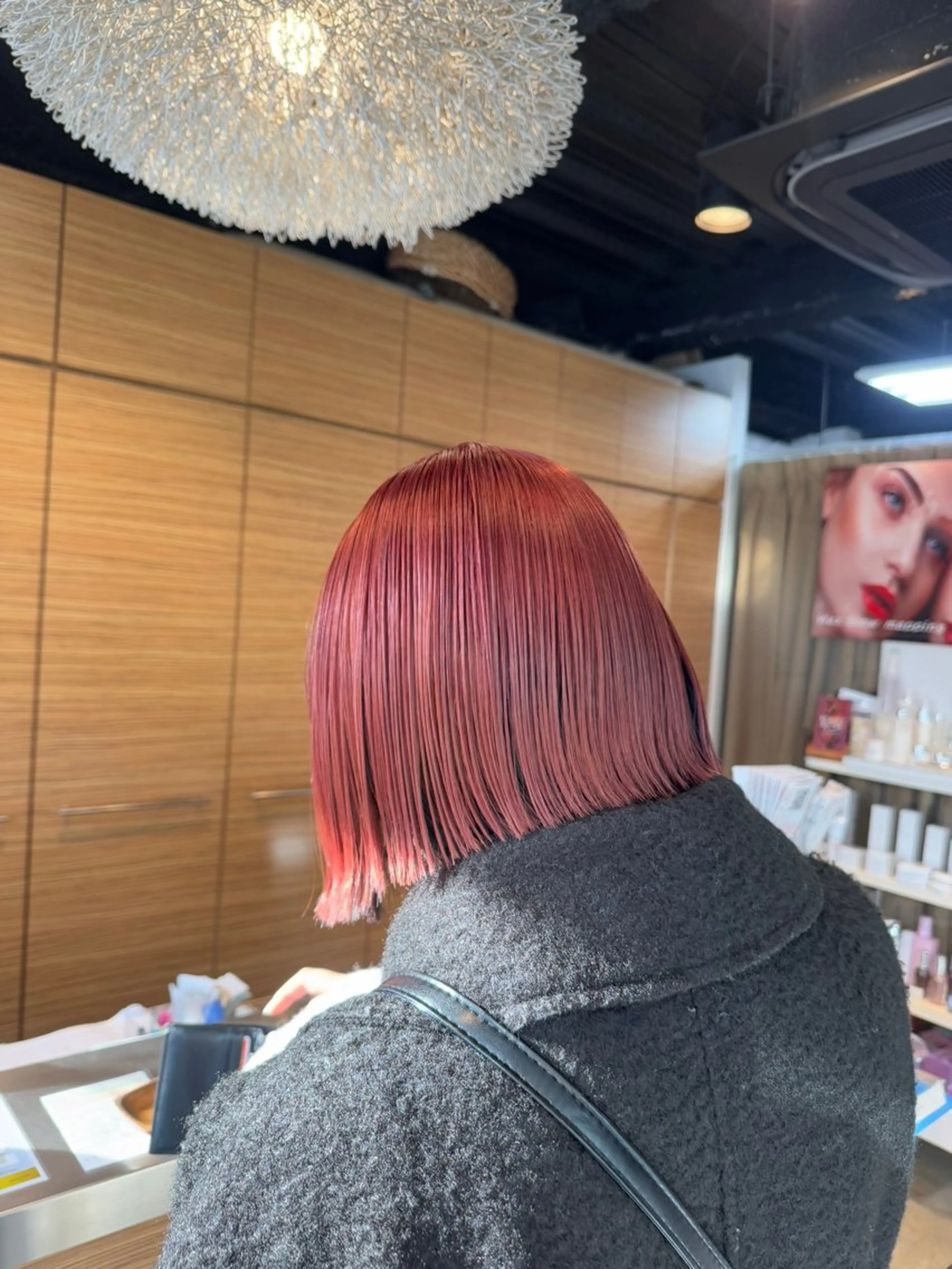 ショート ボブ 外ハネヘア ✦creer都島✦ ɪʀᴏʜᴀ ꕀ 🎀のヘアスタイル