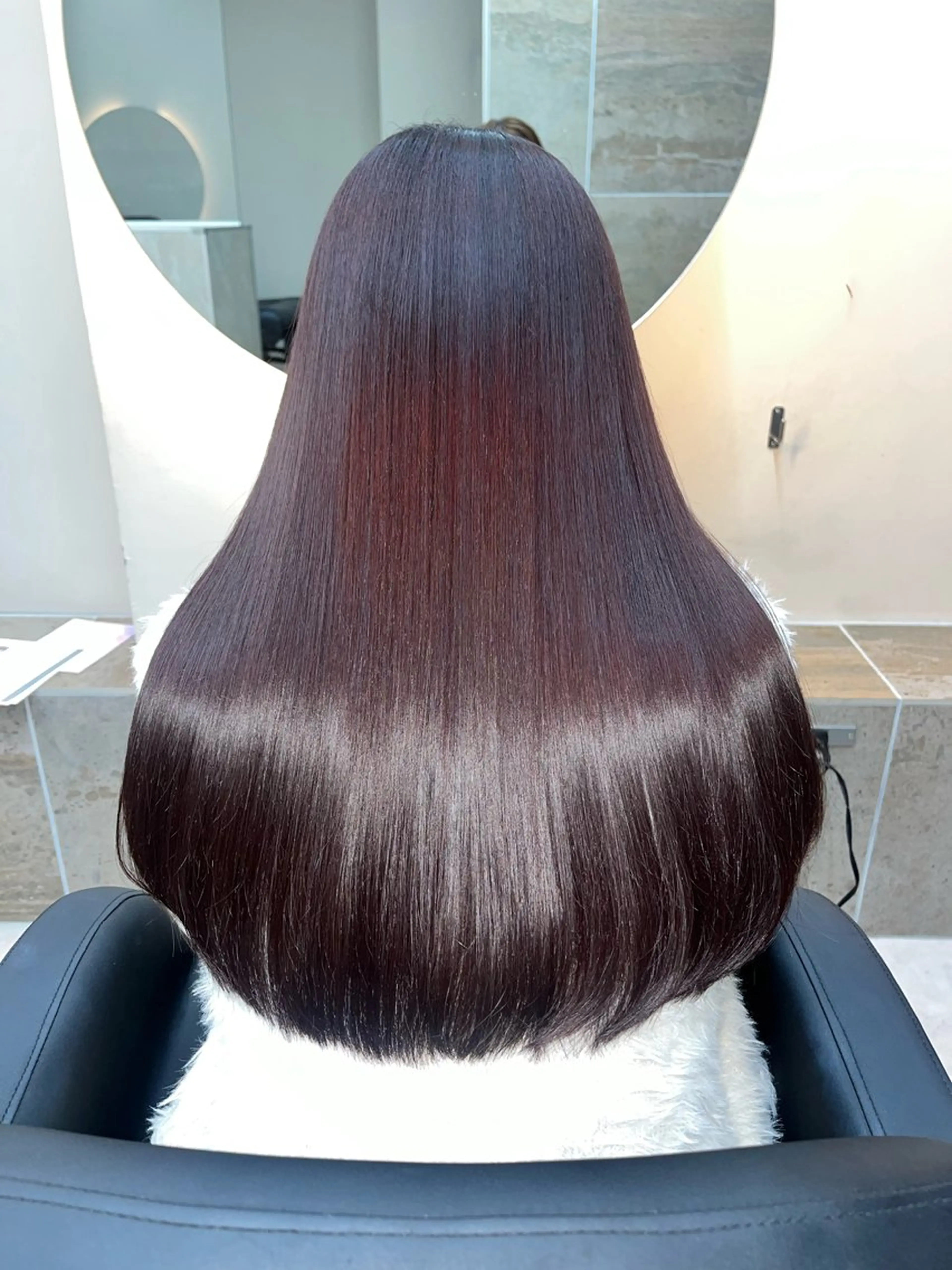 ロング 髪質改善 縮毛矯正 L'me TOKYO by youres【エルメトーキョーバイユアーズ】所属・小倉 結衣のヘアスタイル