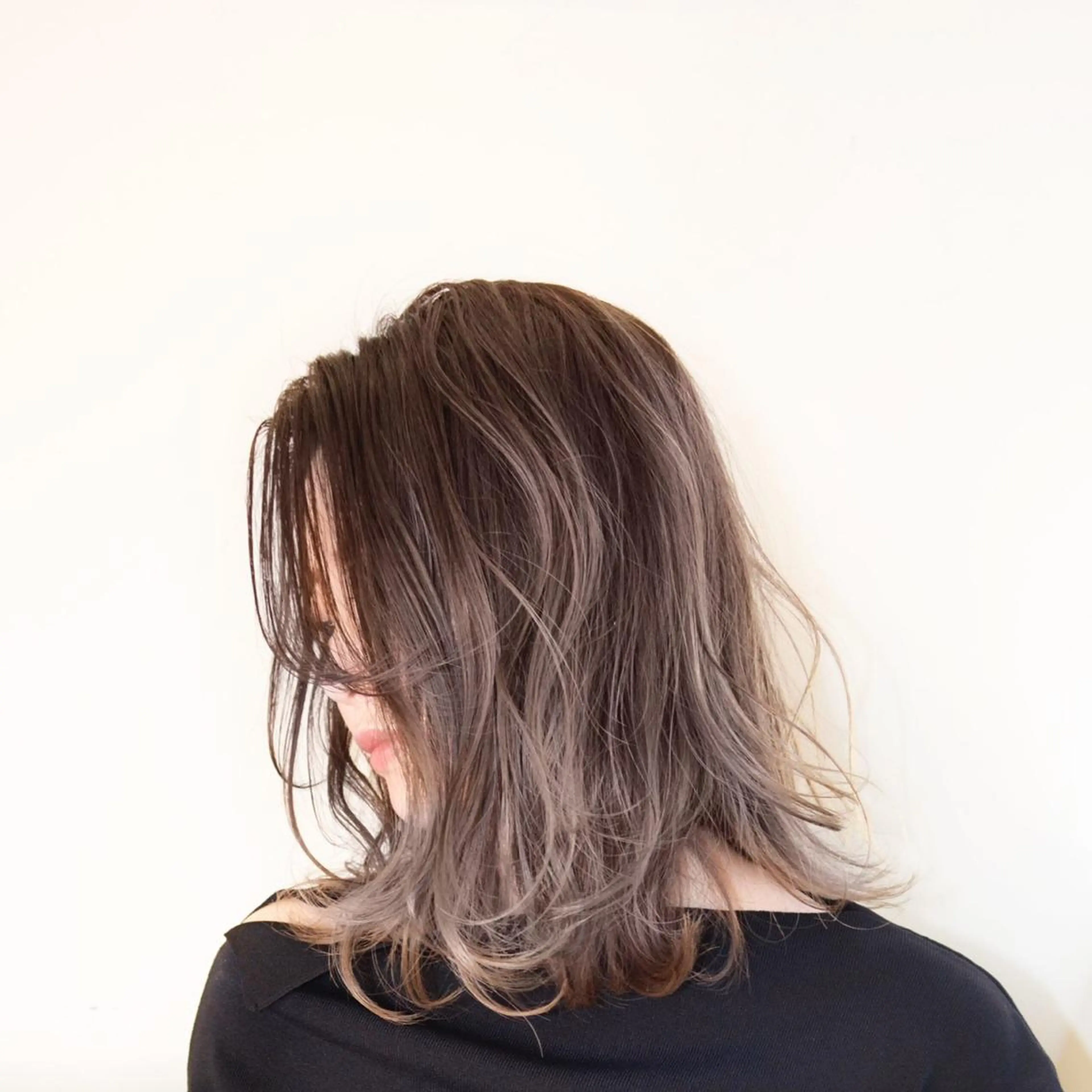 セミロング セピアベージュ 渋谷ハイトーン/ デザインカラー阿部のヘアスタイル