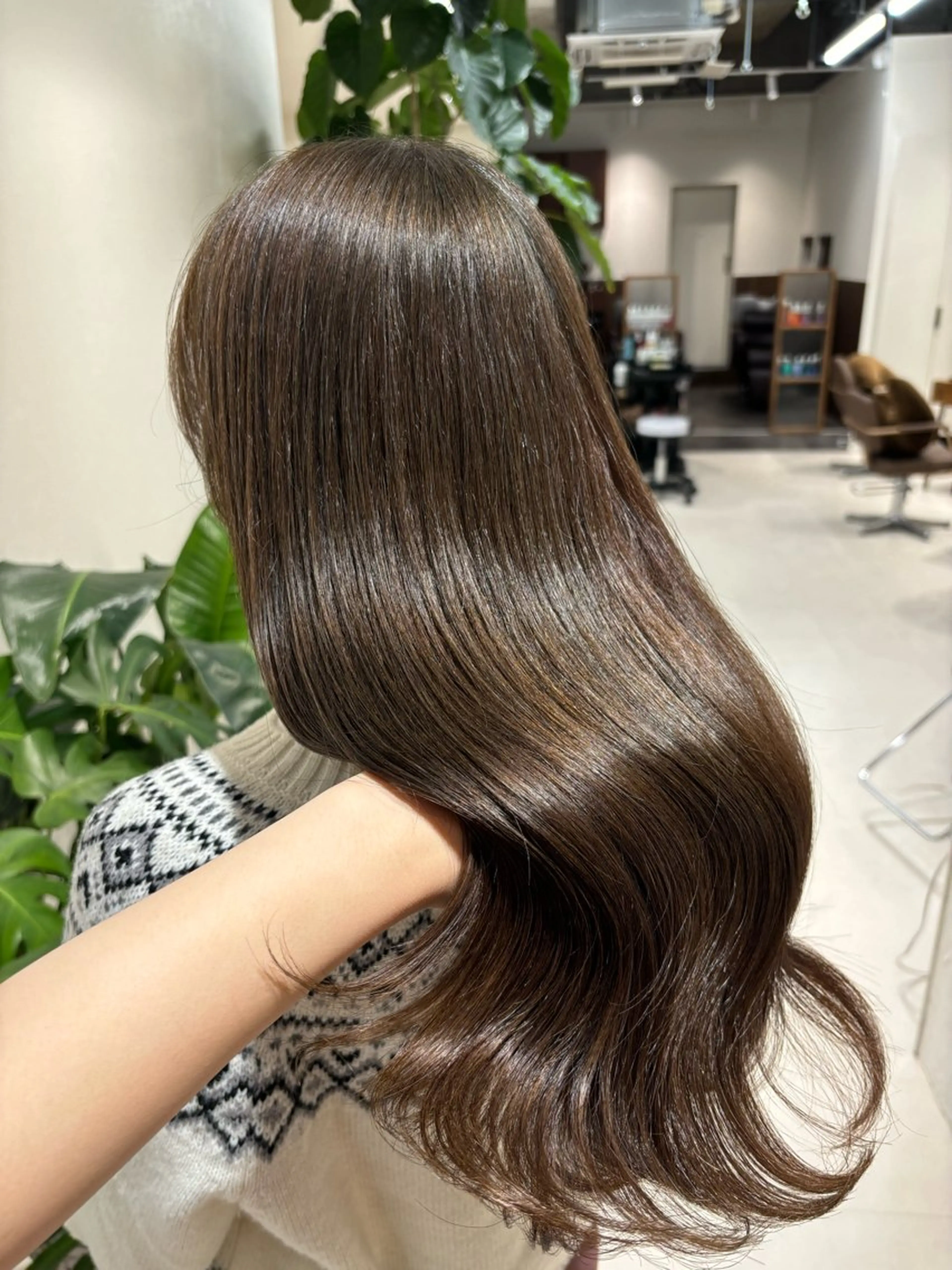 ロング カラー ブラウンカラー オリーブブラウン カット ヘアカラー トリートメント Liru:smart salon/茅ヶ崎のヘアスタイル