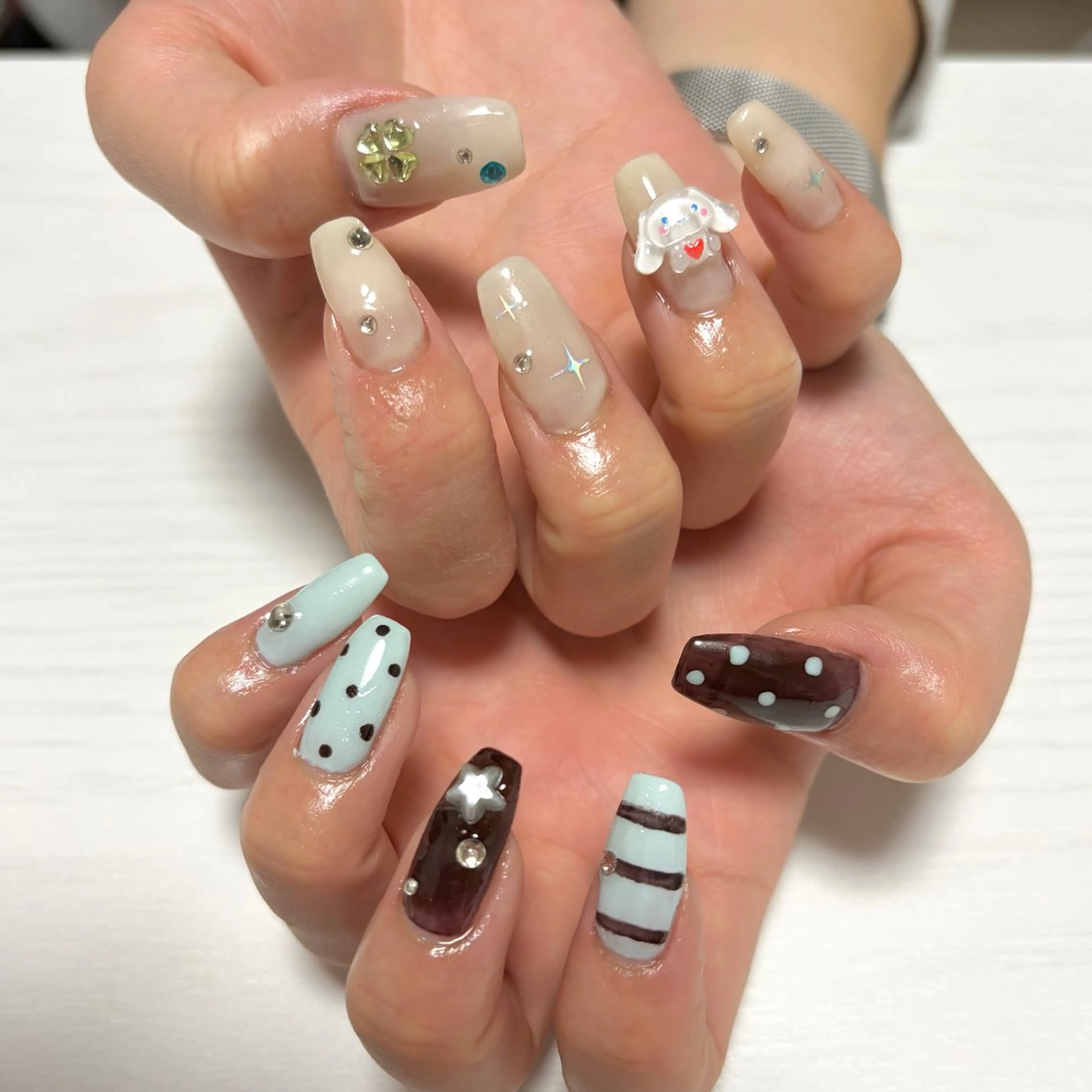 ネイル 吉村 桃花のネイルデザイン