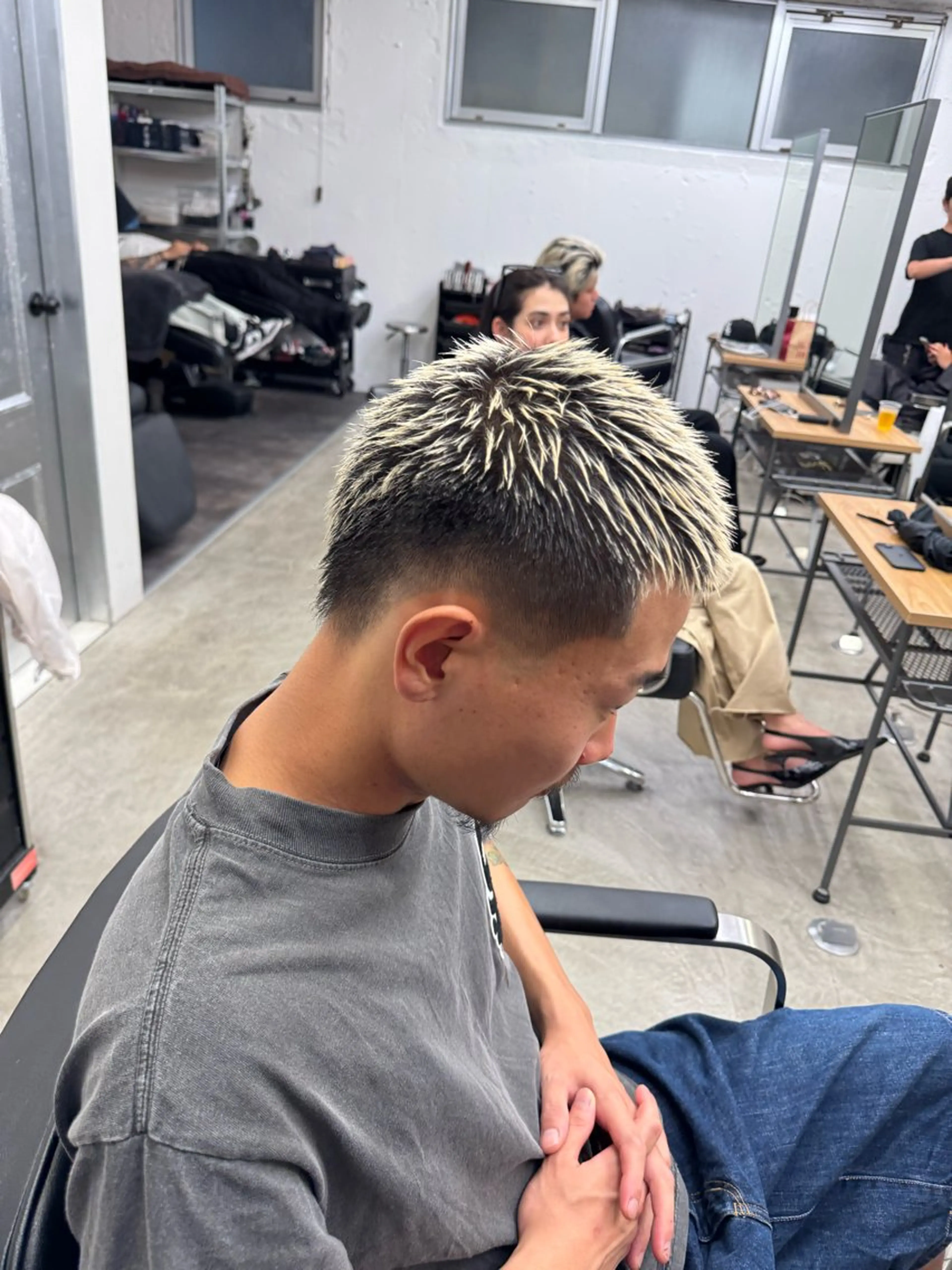 ショート メンズ メンズブリーチ フェードカット カット トリートメント 💈メンズ特化💈 TASUKUのヘアスタイル