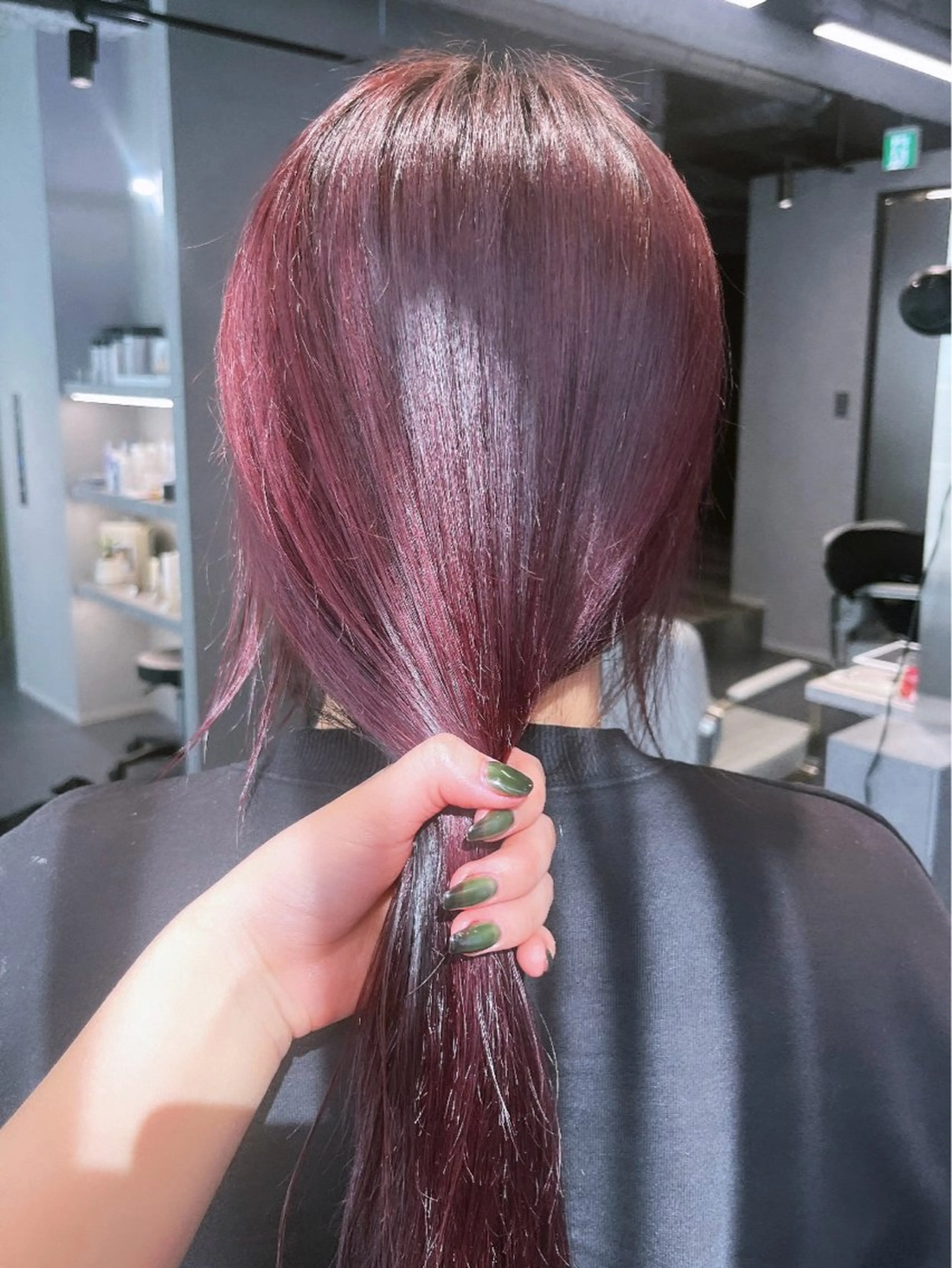 ロング カラー レッドカラー YUZUKI 🌙のヘアスタイル