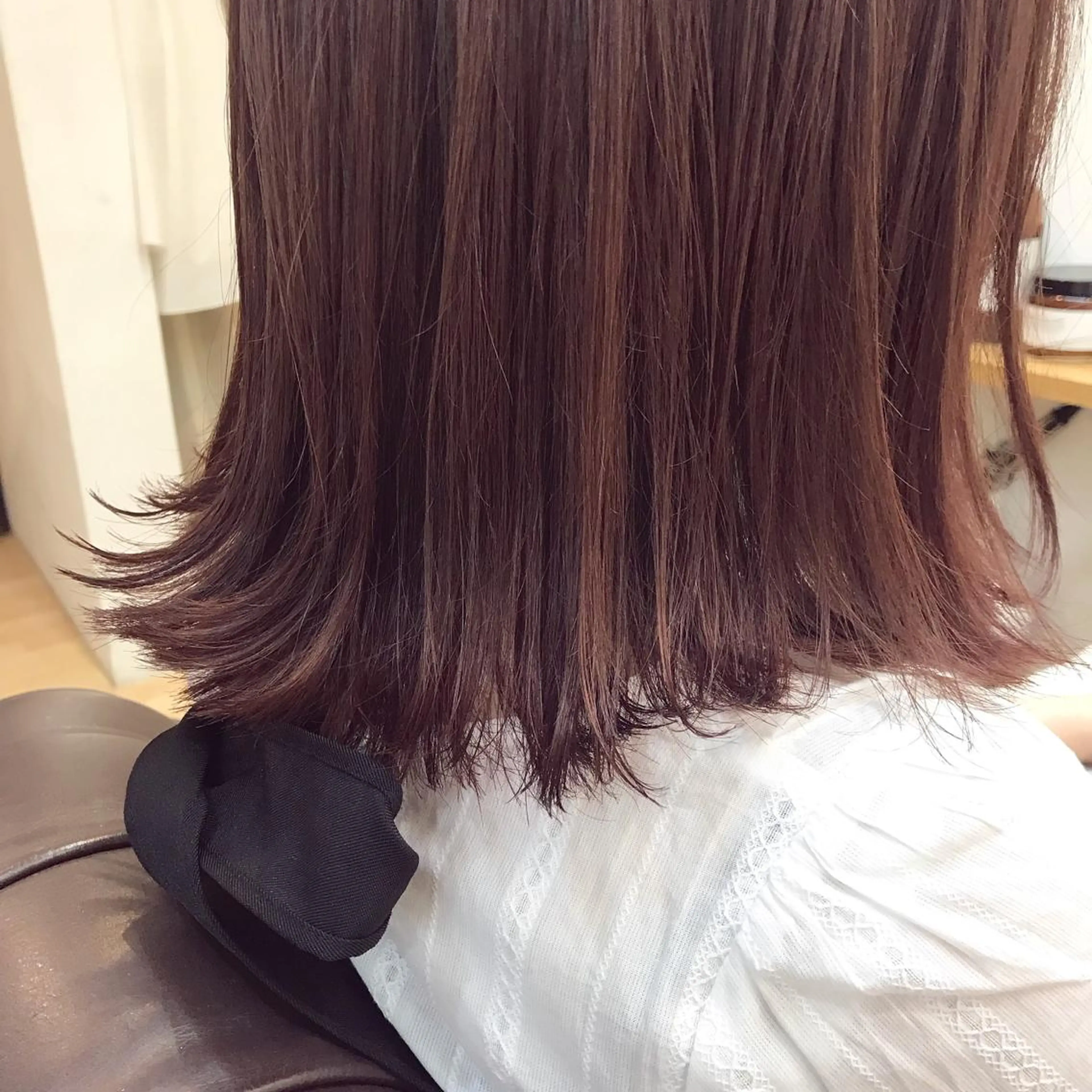 ミディアム カラー ハイライトカラー ピンクカラー レッドカラー ハイライト クニモトハルナ ボブ/柔らかカラーのヘアスタイル