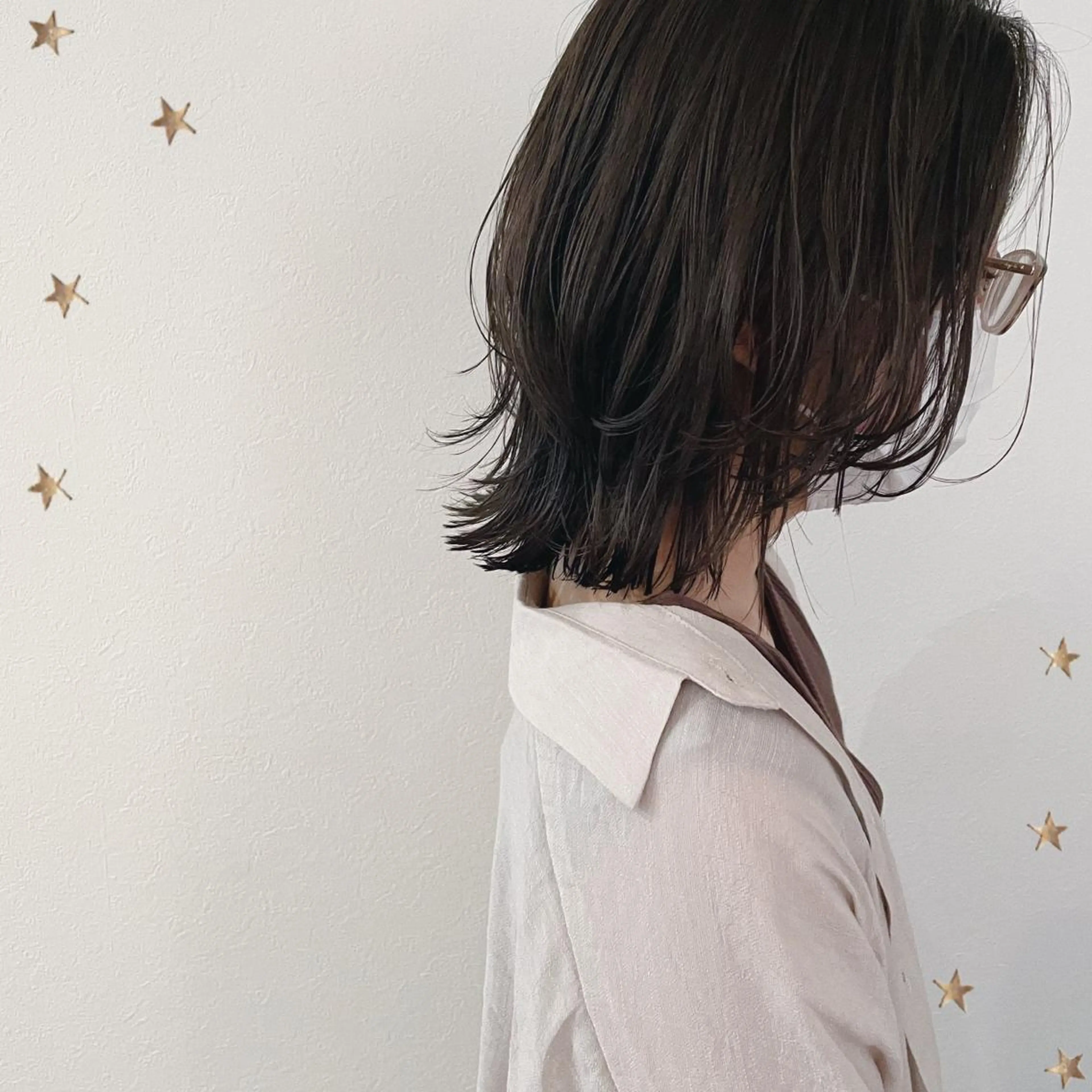 ミディアム カット 市川 千夏のヘアスタイル