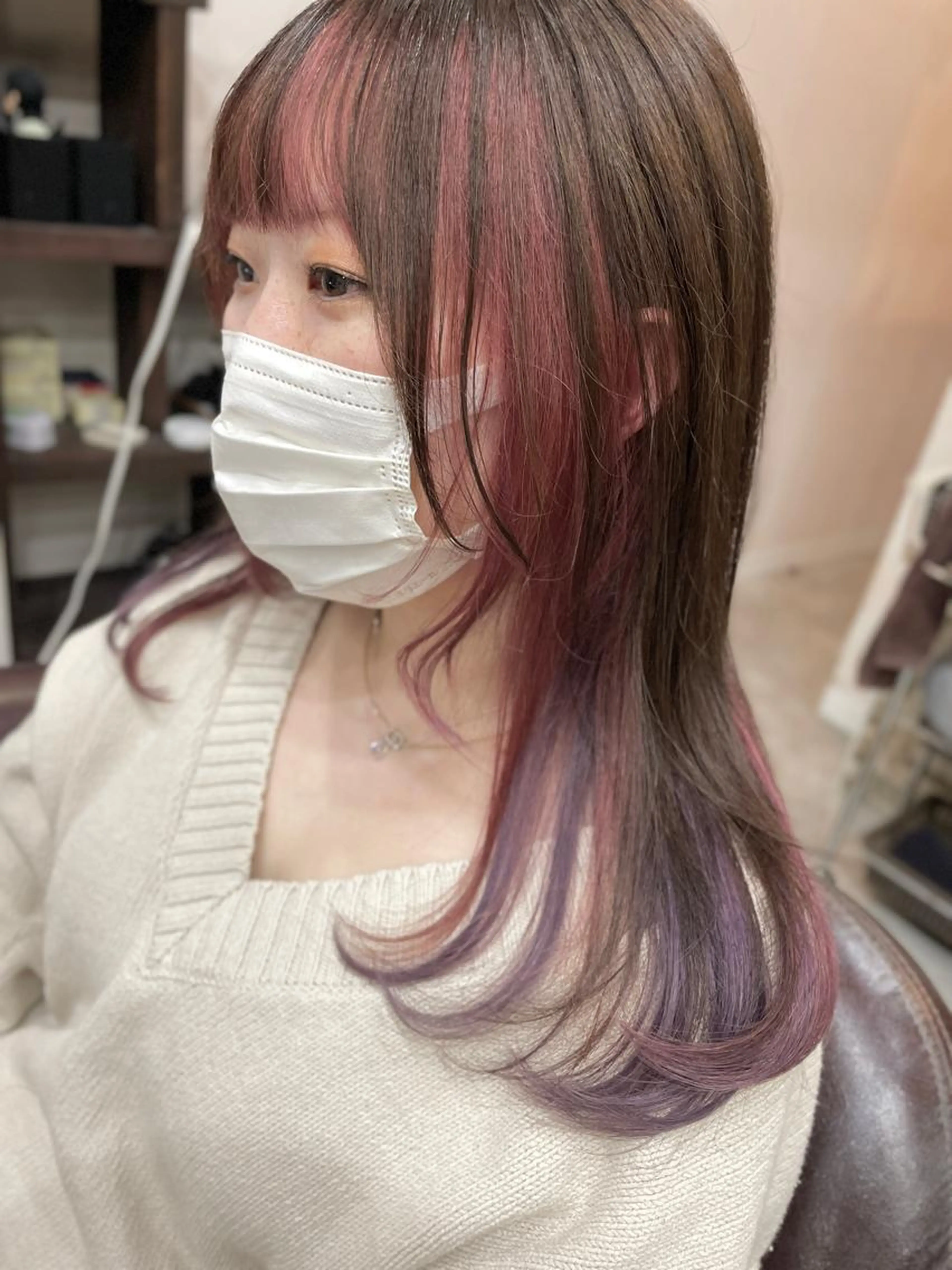 【トレンド】インナーカラー🌈(インナー部のみのWカラー+シャンプーブロー込)の写真