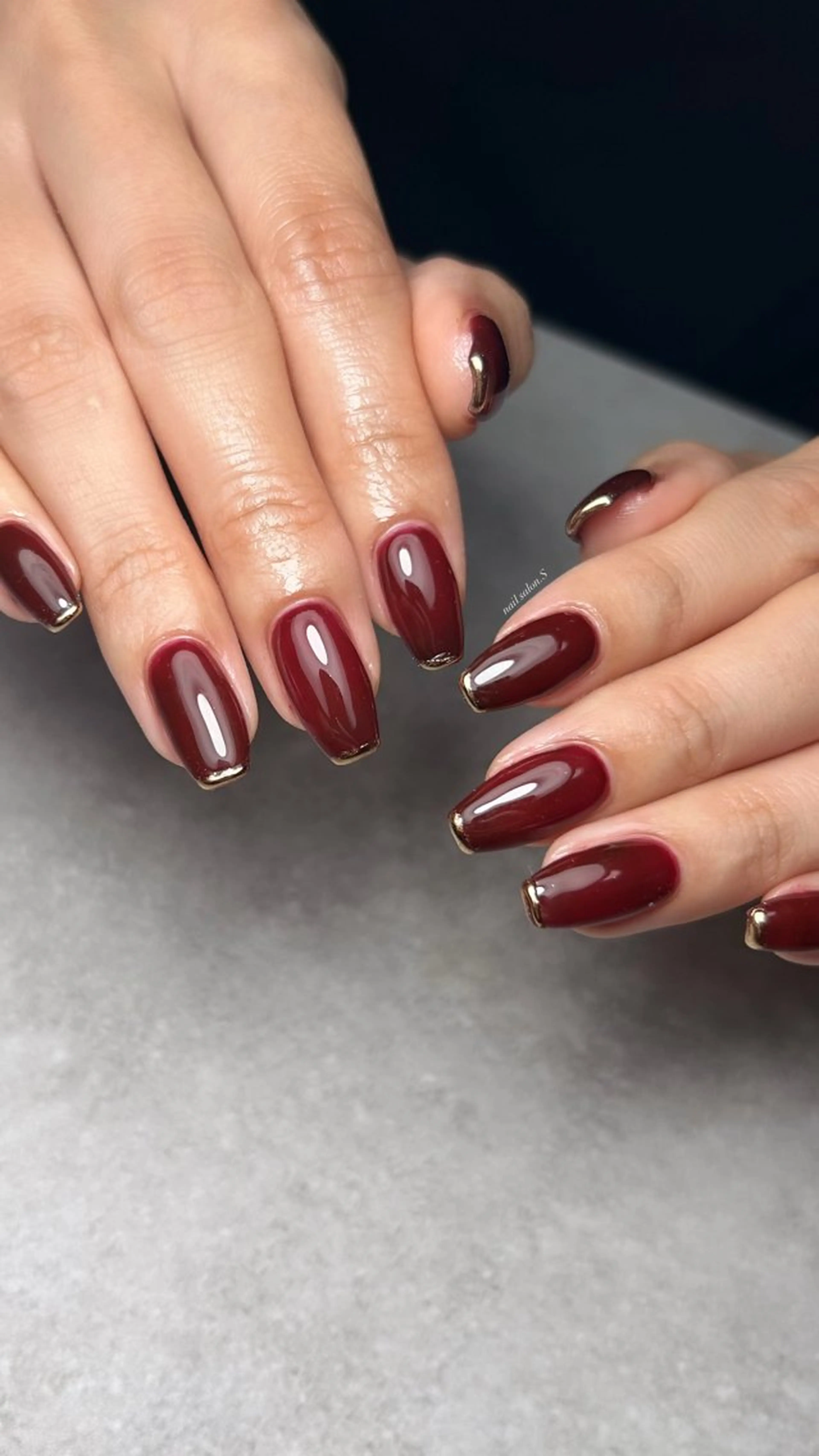 ネイル アートネイル ミラーネイル ワンカラーネイル ハンドネイル 関山 志乃のネイルデザイン