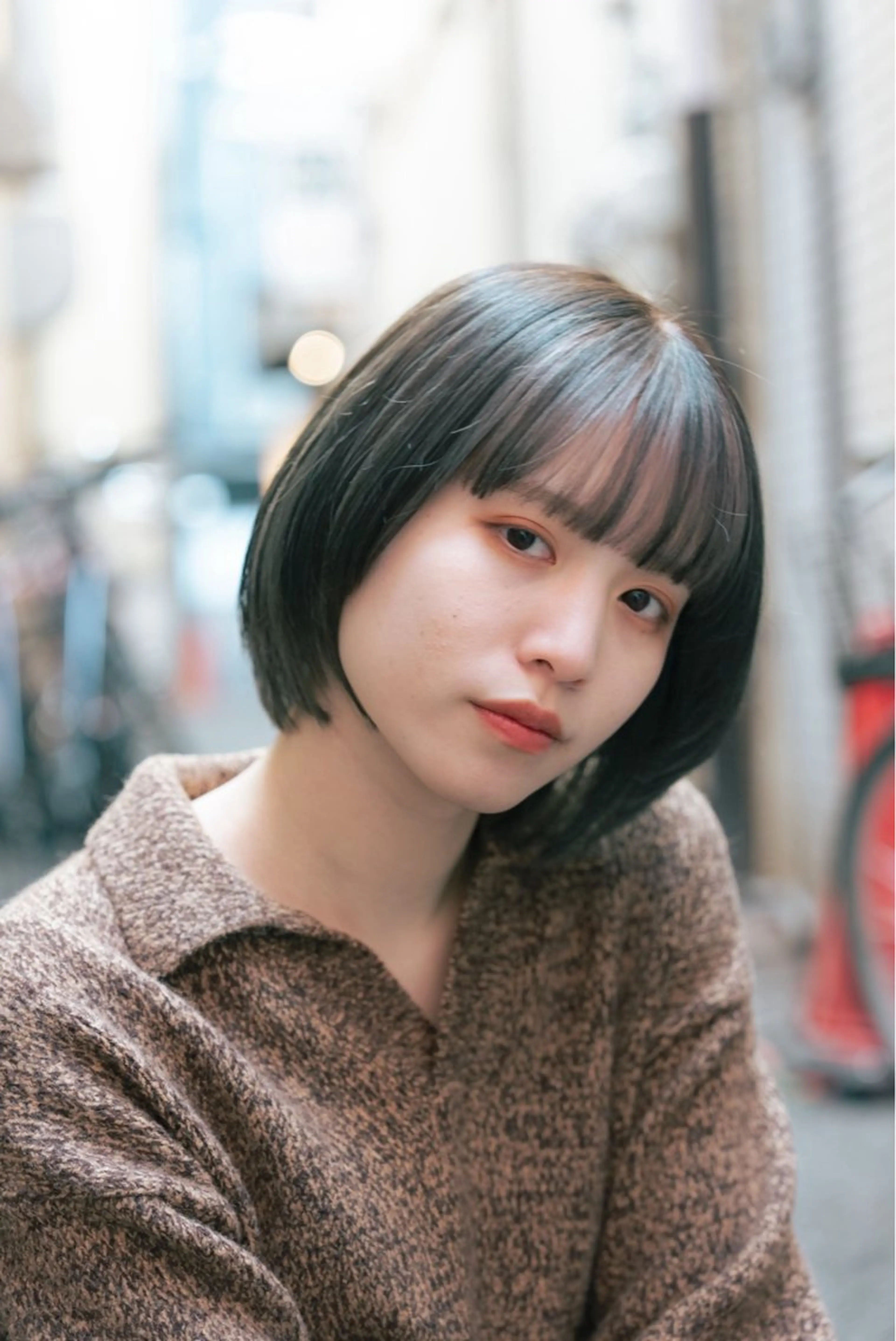 ショート ボブ レイヤーカット むく。/顔周りカット /透明感カラーのヘアスタイル