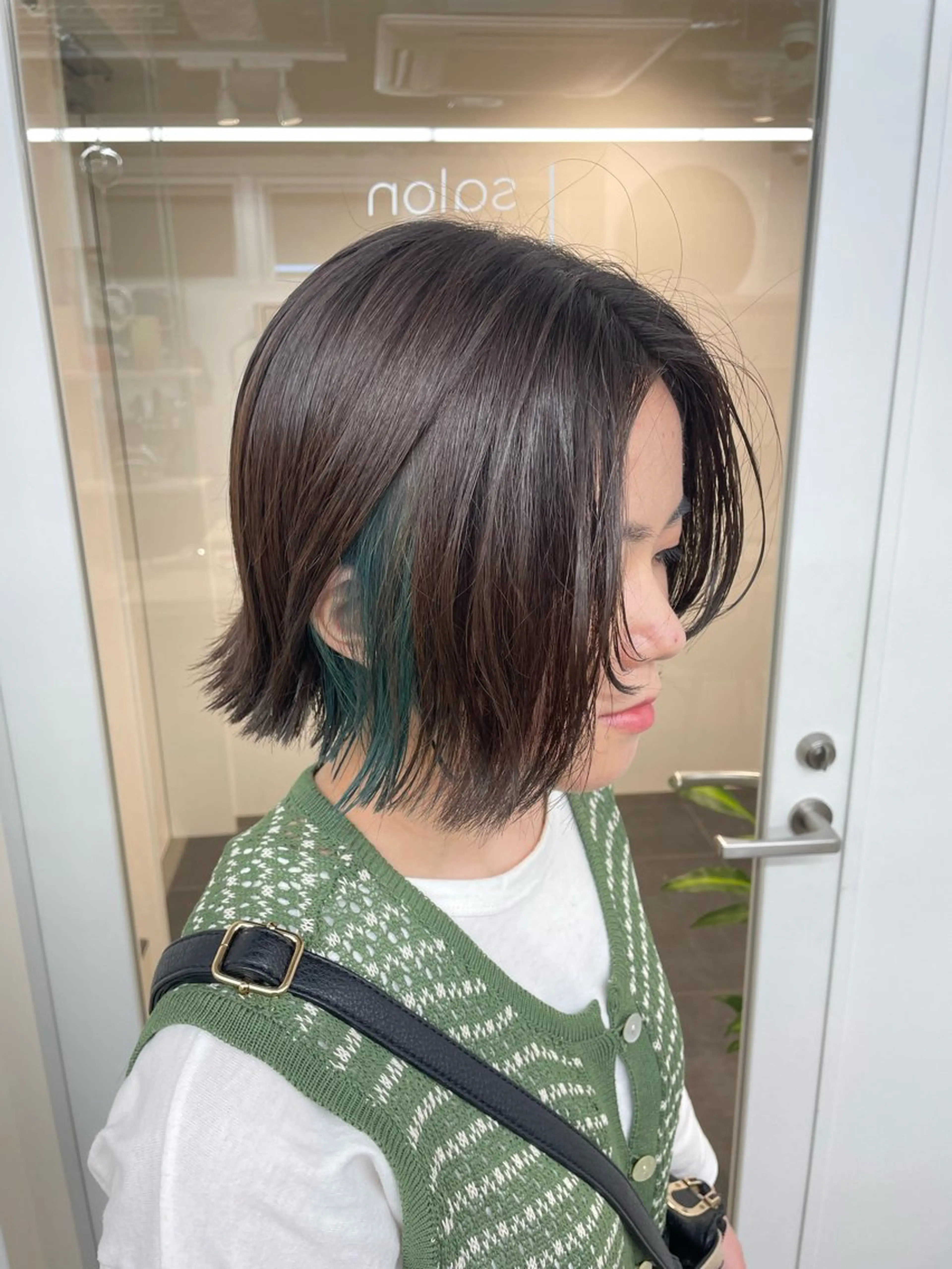 ショート カラー 外ハネヘア カット ヘアカラー トリートメント miwa/ボブパーマ /モードボブのヘアスタイル