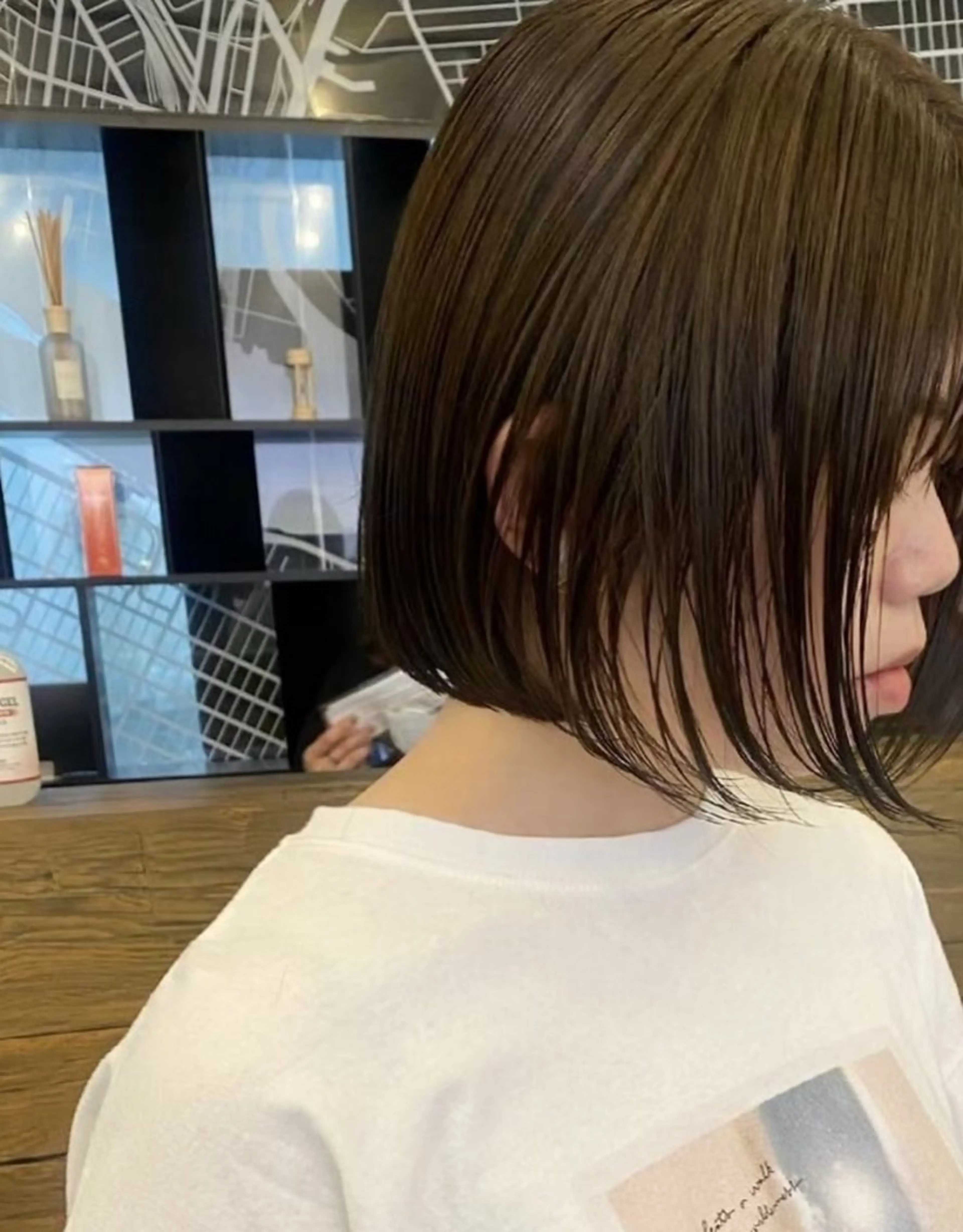カラー 江坂 misaki のヘアスタイル