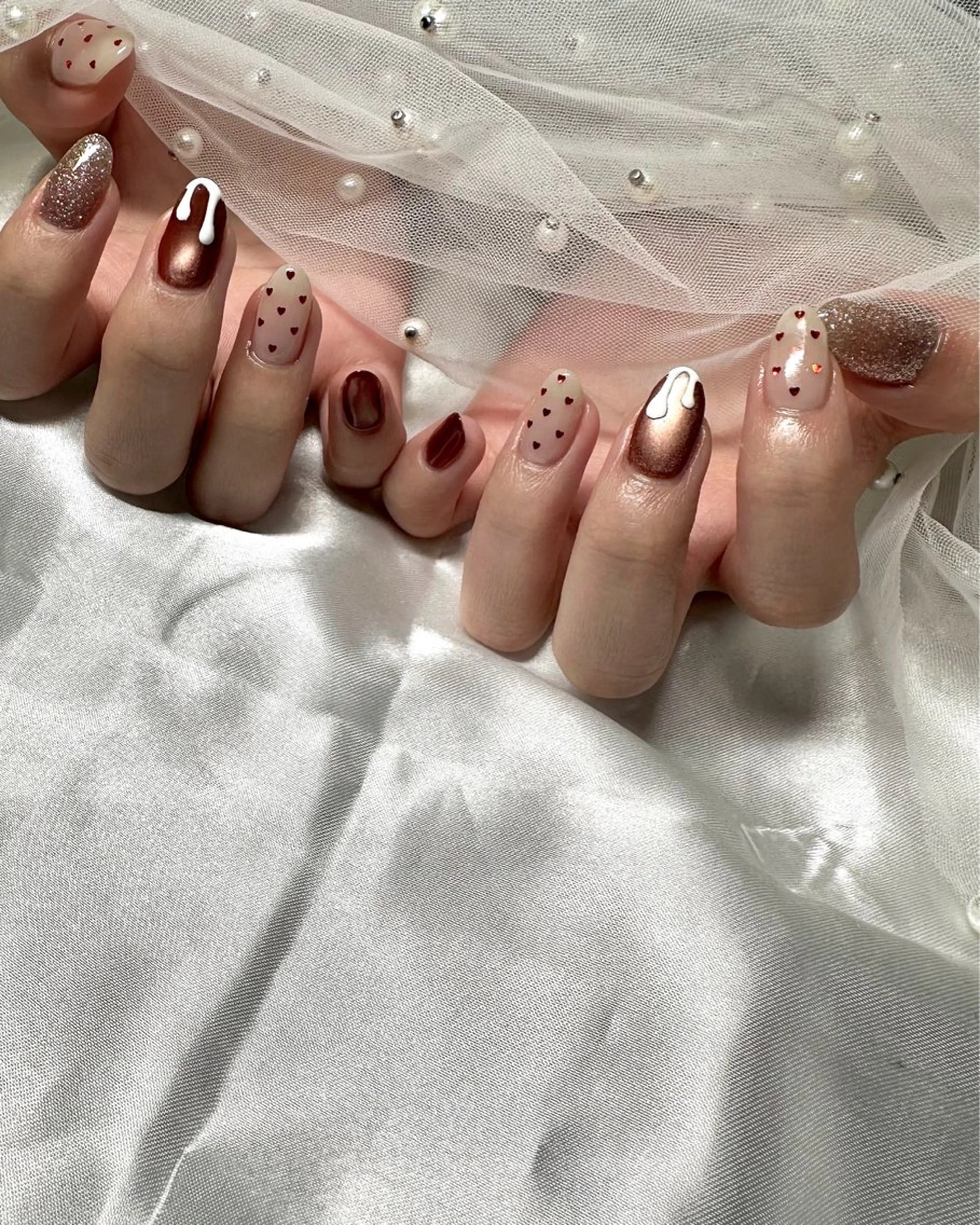 ネイル アートネイル ブラウン ハート ホログラムネイル バレンタイン Sei ｜ cres nailのネイルデザイン