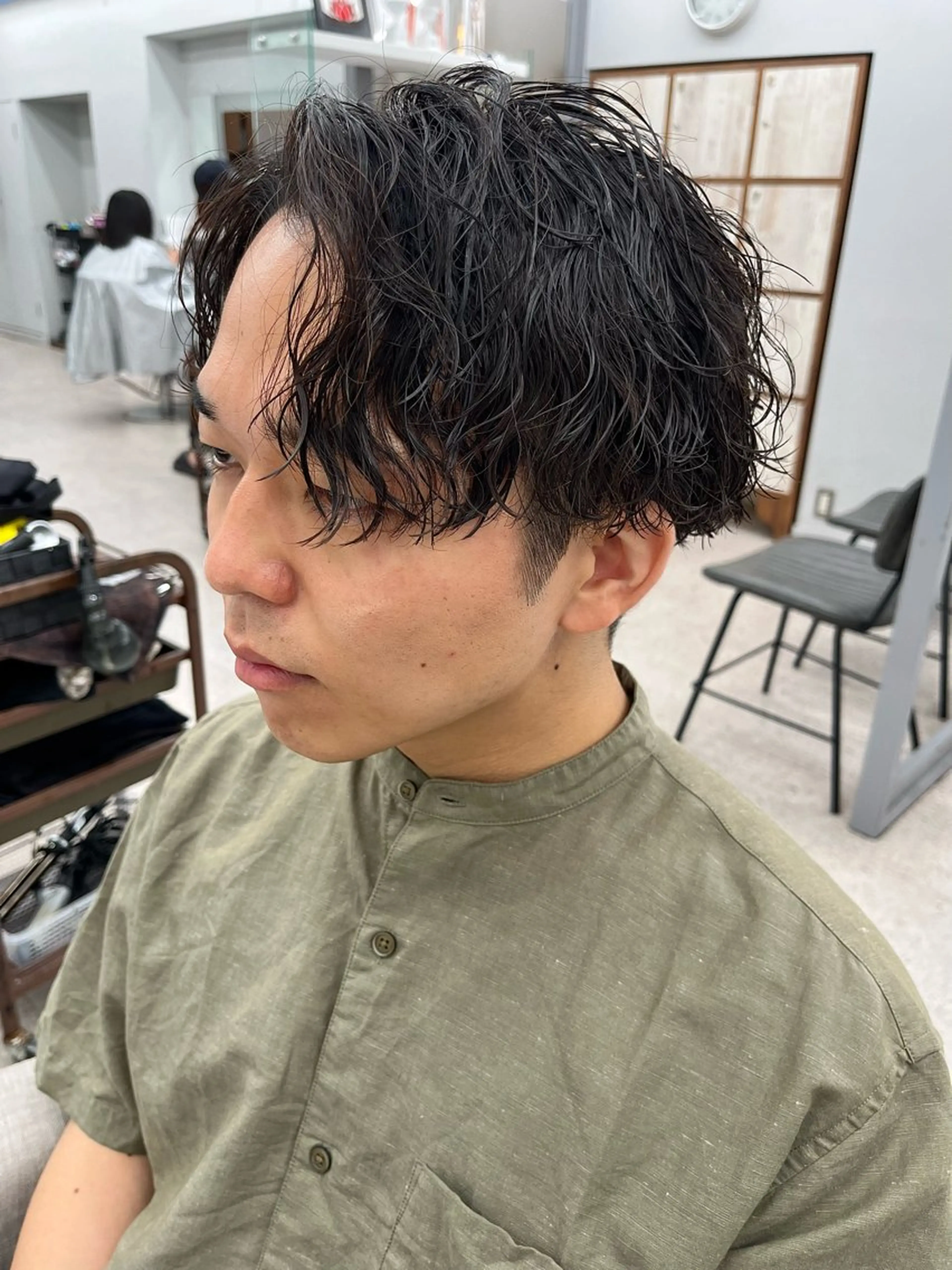 パーマ メンズ センターパート メンズパーマ 波巻きパーマ カット パーマ 🍐シャドウパーマ メンズ特化/守岡🍐のヘアスタイル