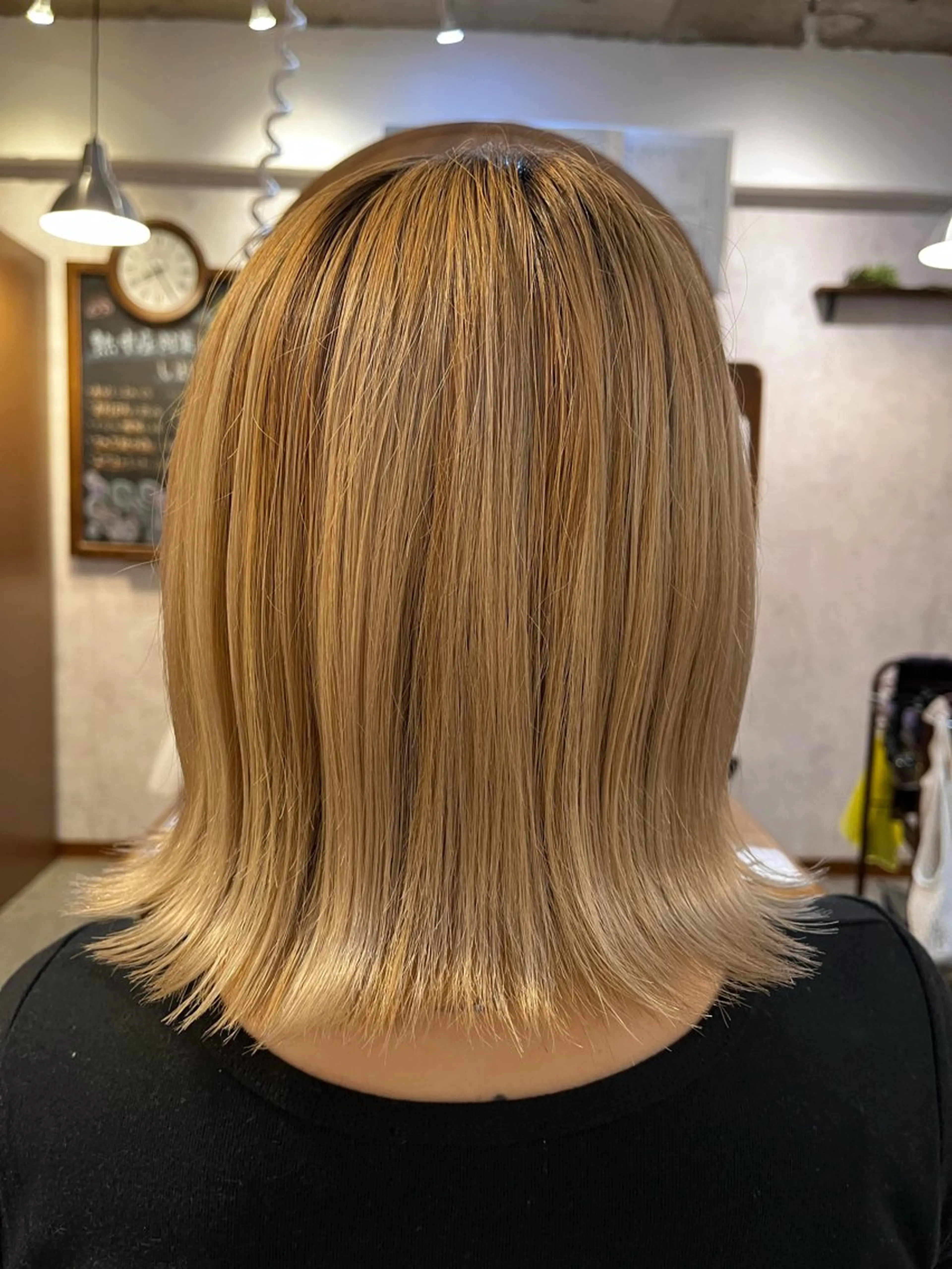 ショート カラー 佐藤槙哉 サトウシンヤのヘアスタイル