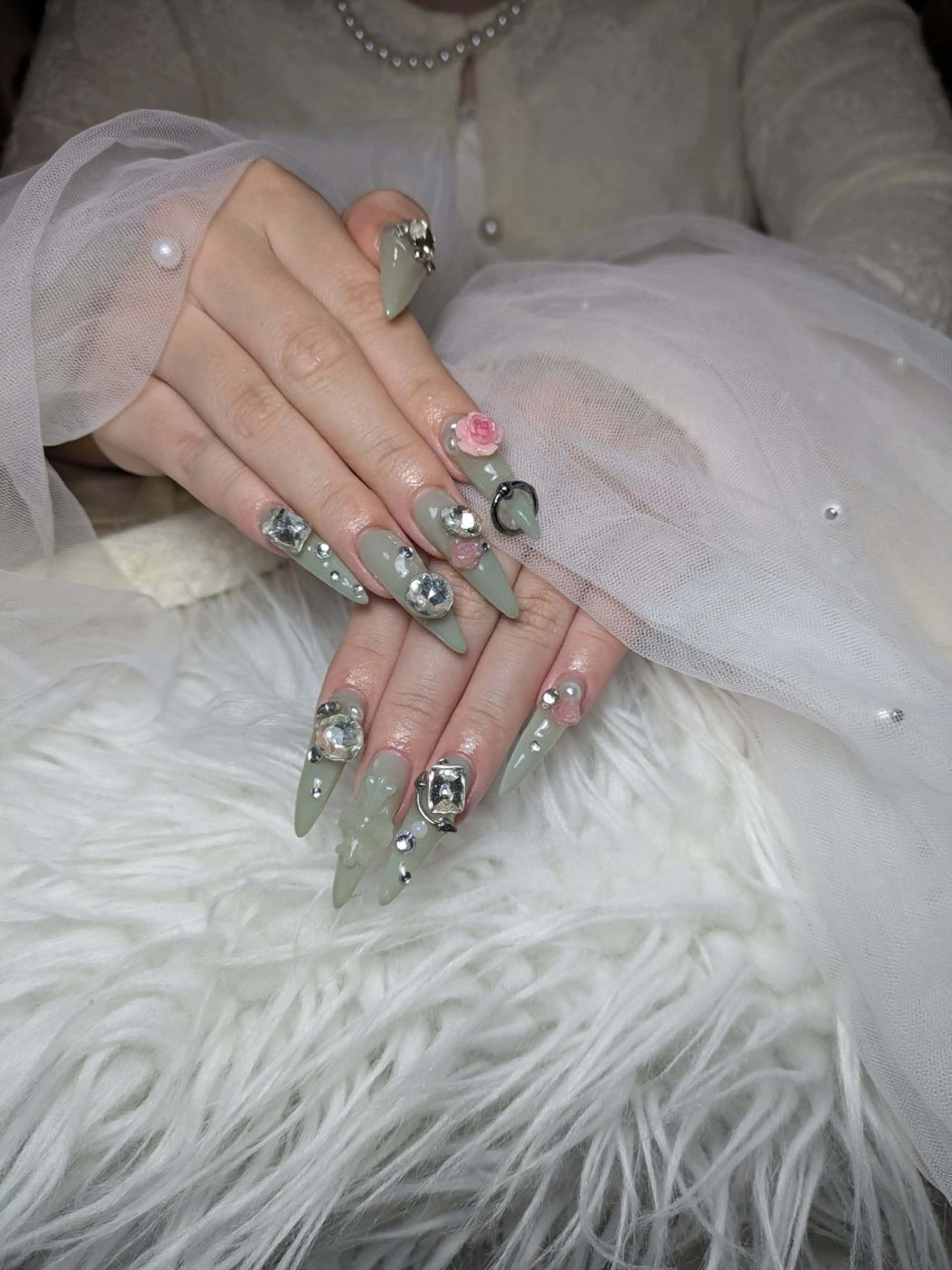 ネイル Queen Nail 柏店　クイーンネイルのネイルデザイン