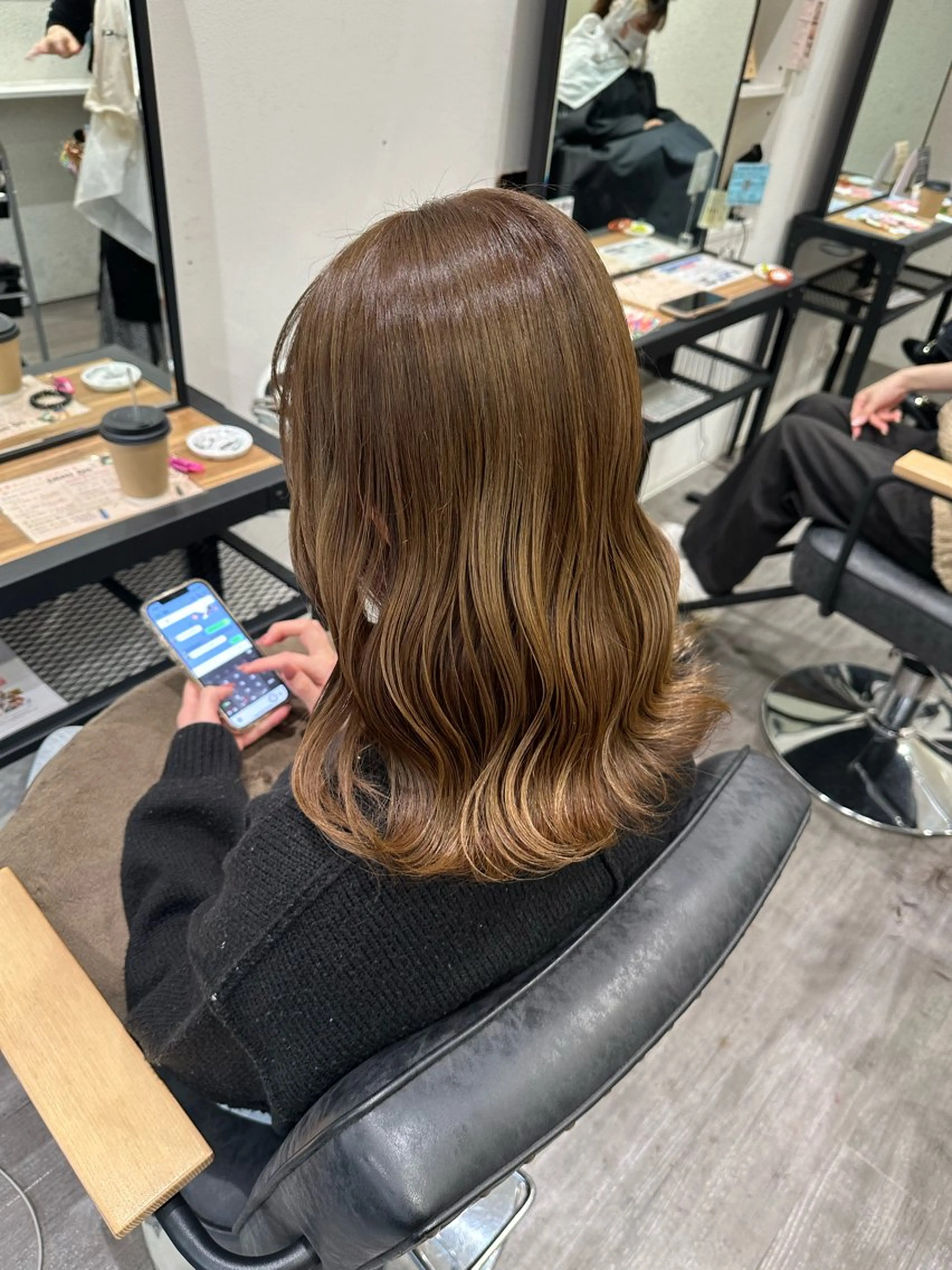 ミディアム カラー ベージュカラー ブリーチ ミルクティーベージュ ブリーチなしカラー ヘアカラー トリートメント 艶髪レイヤー上田 紗也🇰🇷💗のヘアスタイル