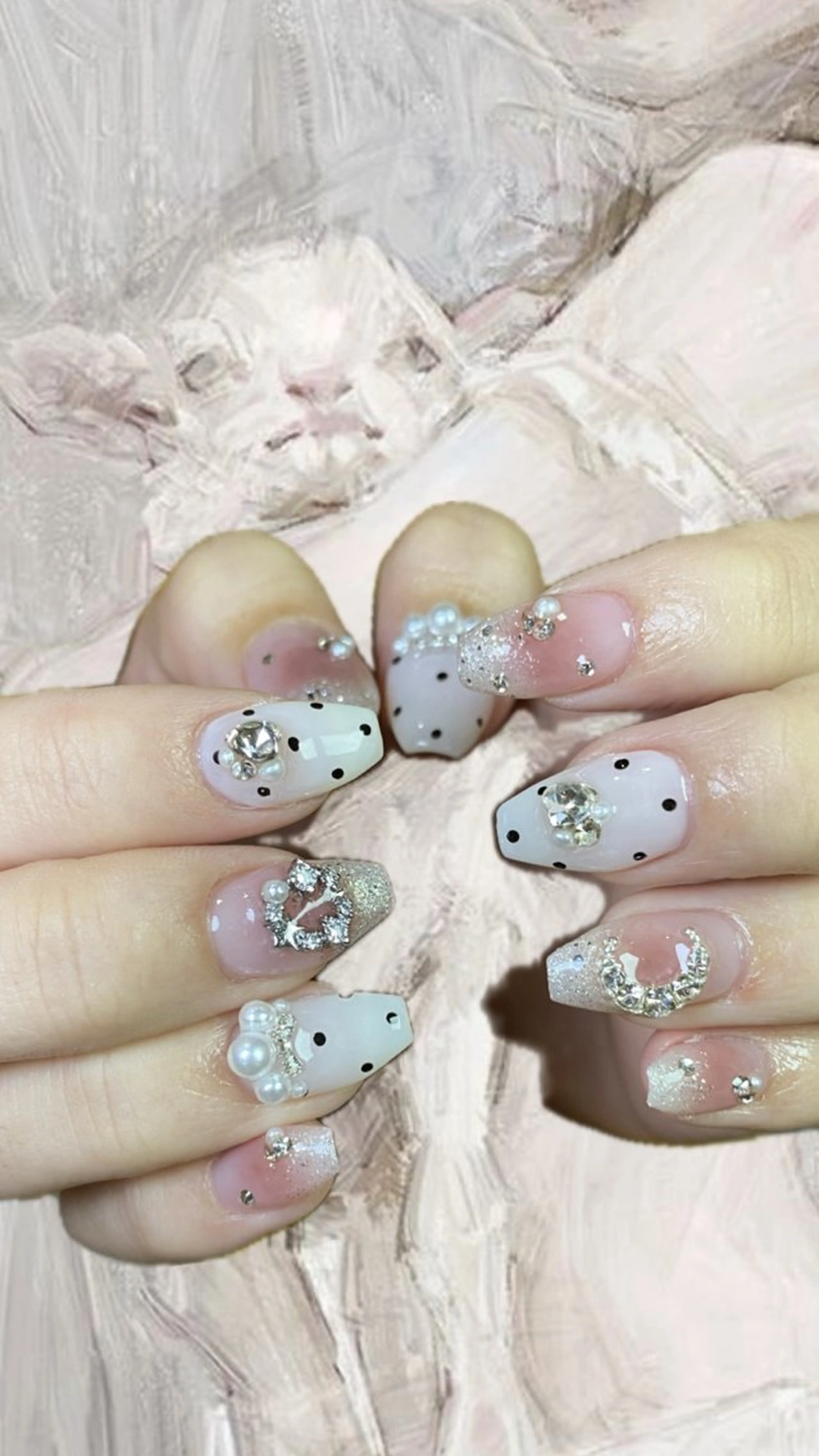 ネイル ドット ガーリー Dark Honey karinのネイルデザイン