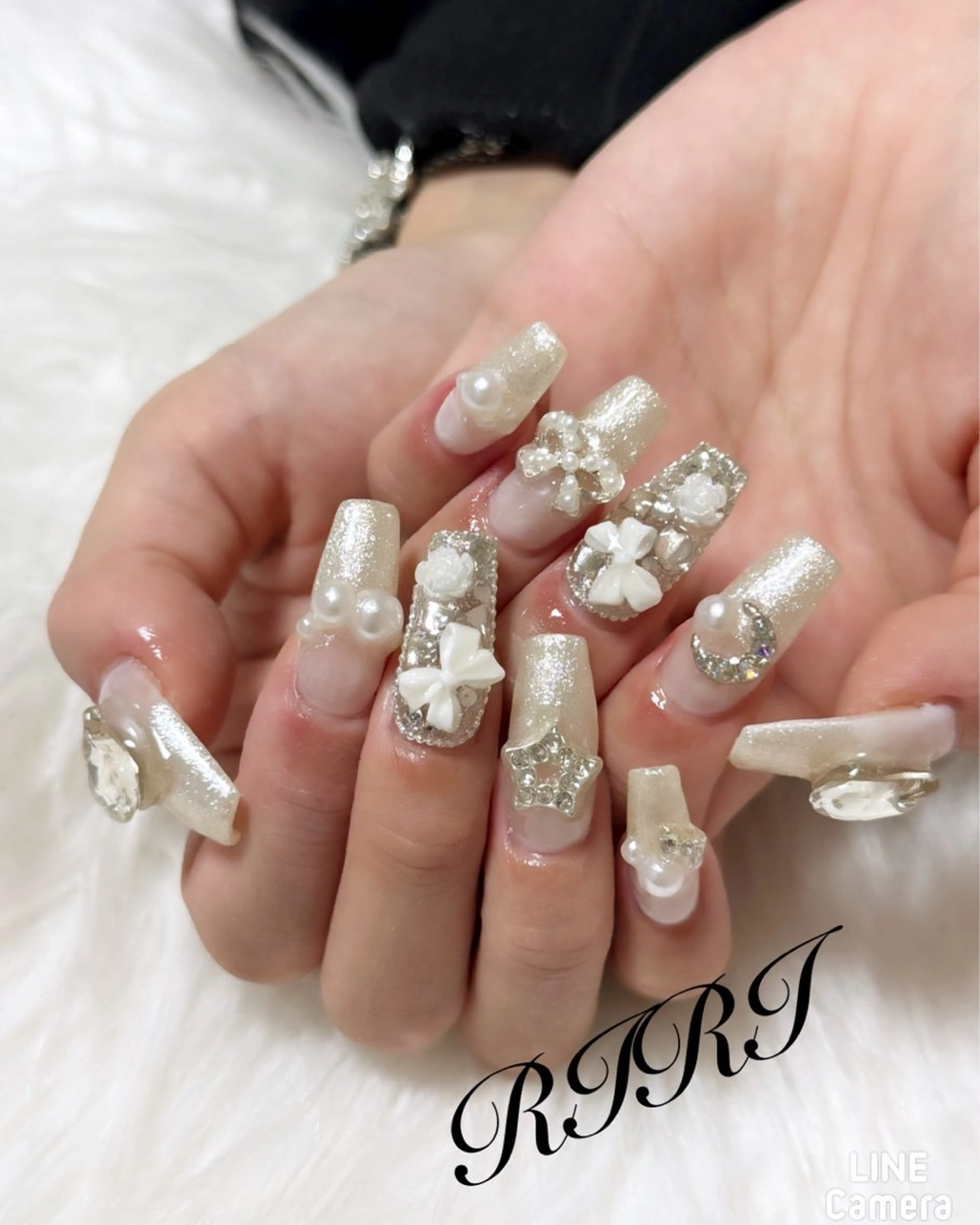 ネイル ジェルネイル ロングネイル リボン スカルプネイル シンプルネイル ハンドネイル riri オーナーのネイルデザイン