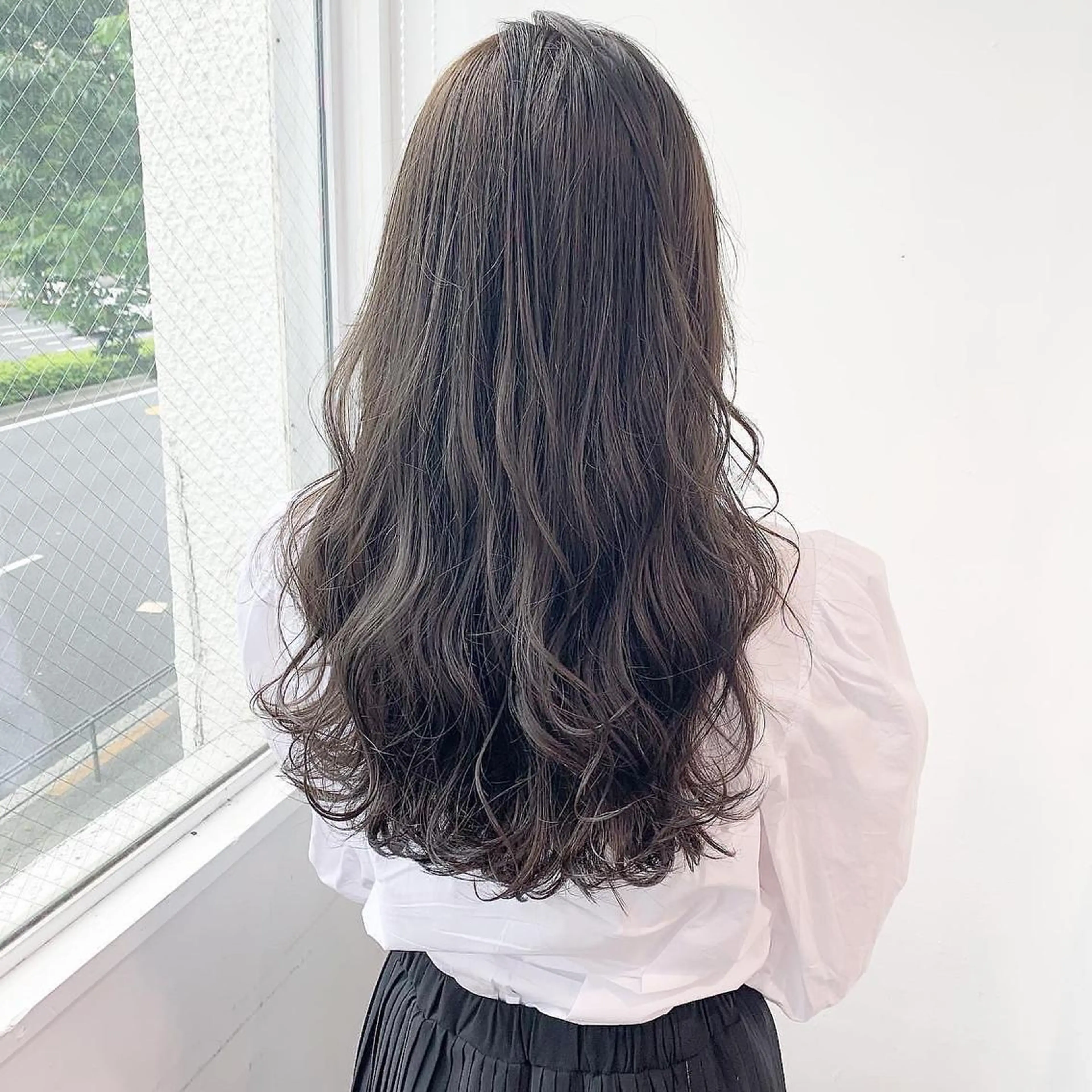 セミロング カラー ヘアカラー トリートメント 🏆ウルフ/レイヤー 指名No.1山口圭佑のヘアスタイル