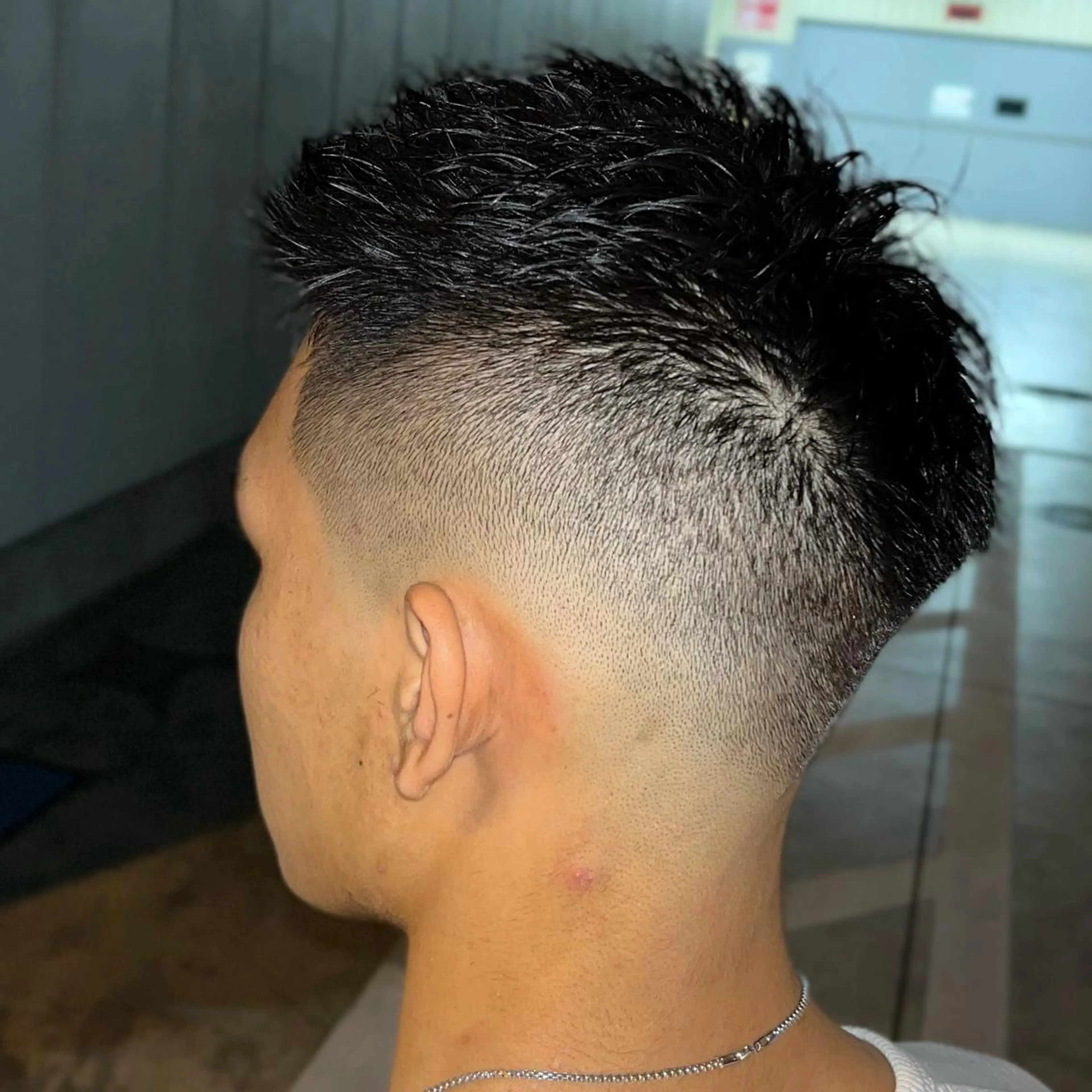 ショート メンズ フェードカット メンズパーマ スキンフェード スペインカール カット 立川/メンズパーマ 厚進太郎のヘアスタイル