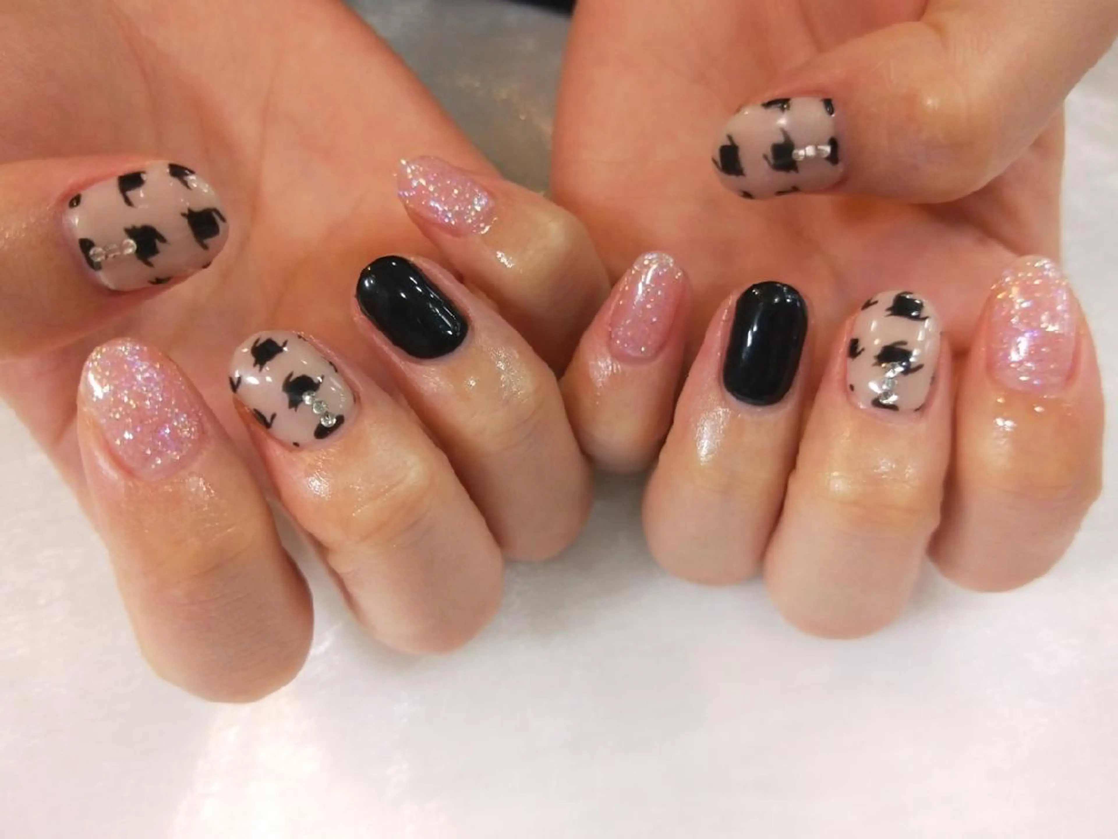 ネイル ハンドネイル ハンドケア R'well所属・はばすみれ🎀ﾈｲﾙ 光ﾌｪｲｼｬﾙ ﾍｱのネイルデザイン