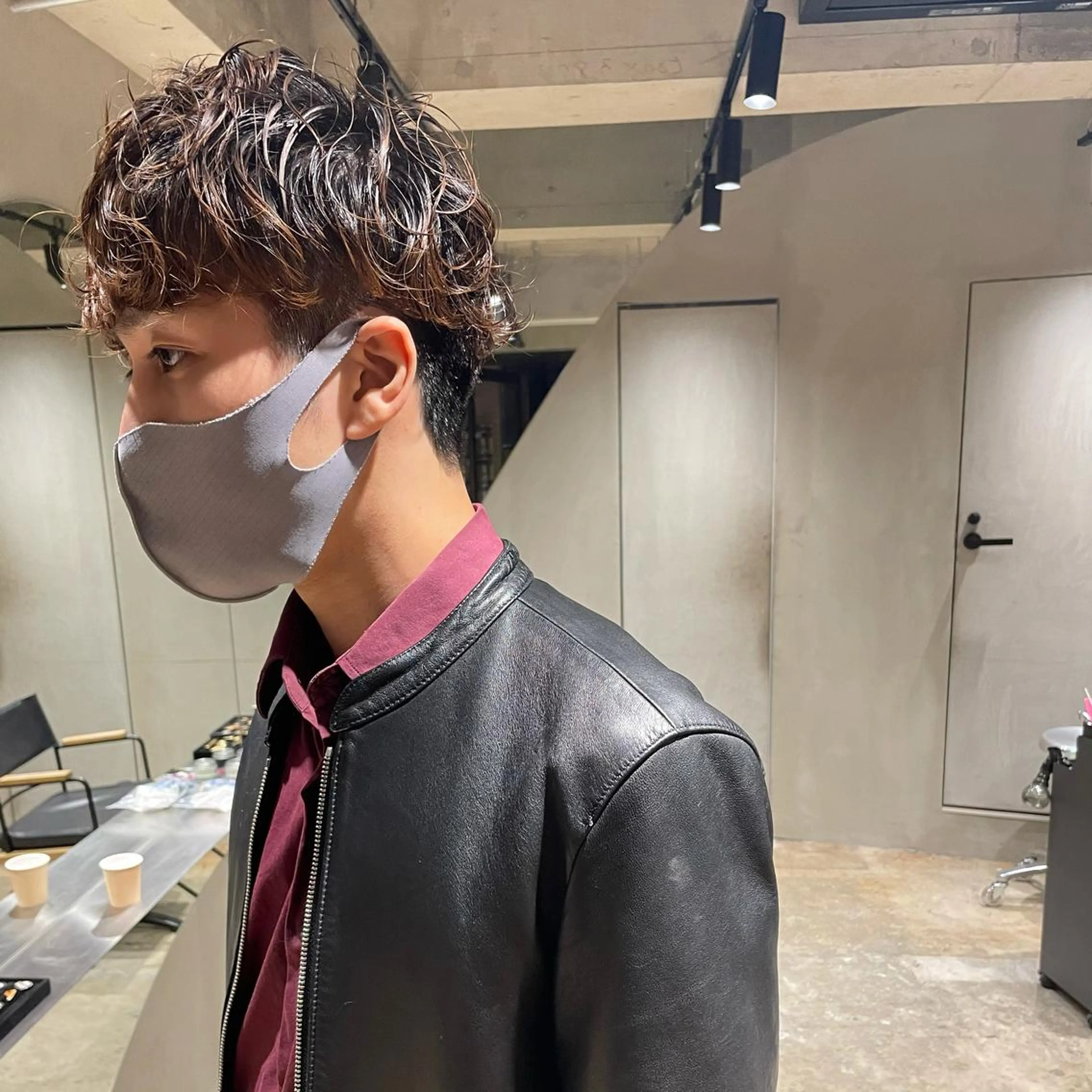 メンズ メンズブリーチ メンズデザインカット フェードカット メンズハイライト メンズハイトーン カット パーマ 🌈圧倒的デザイン パーマ　関和希のヘアスタイル